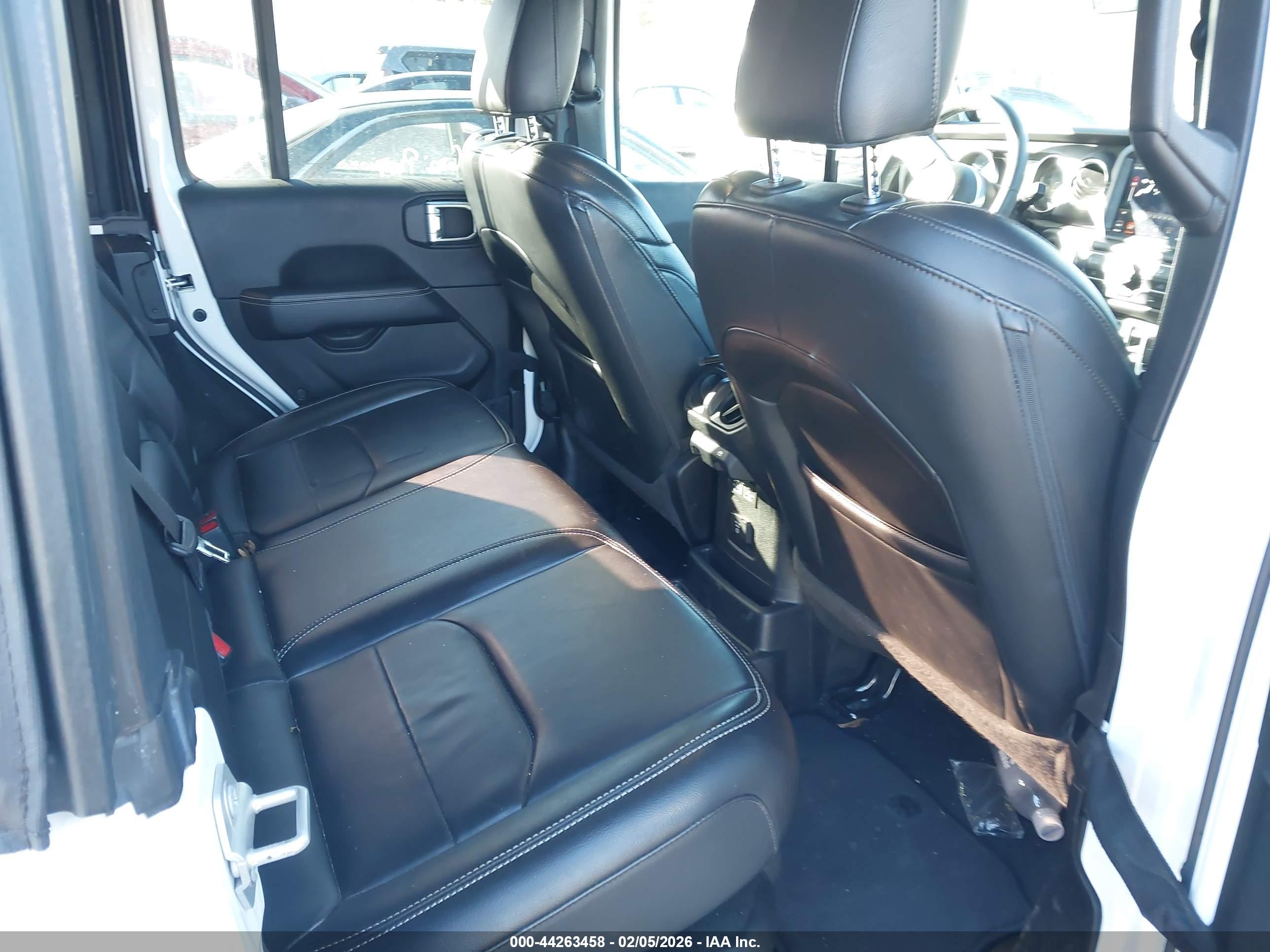 JEEP WRANGLER image 8