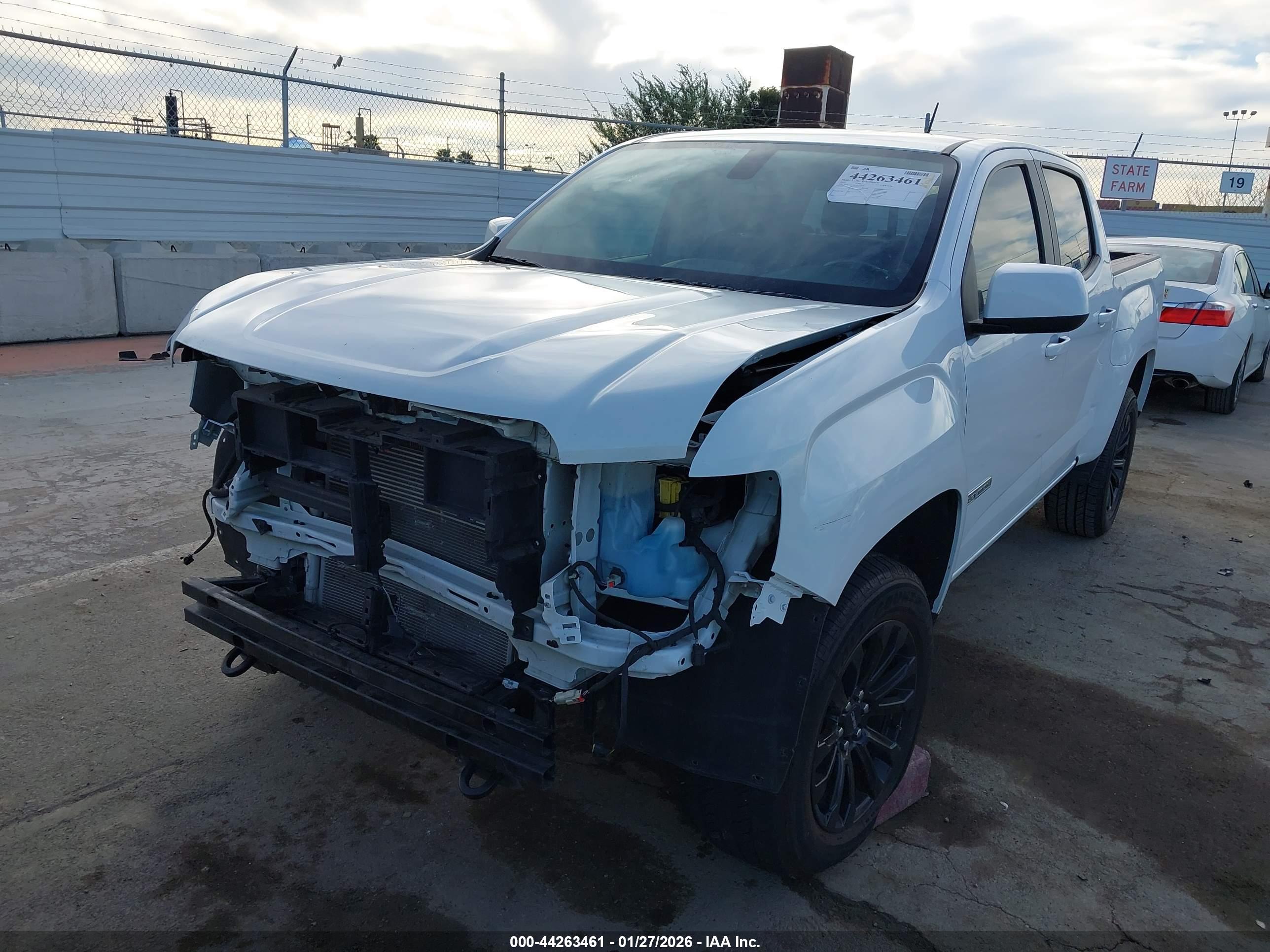 GMC CANYON image 6