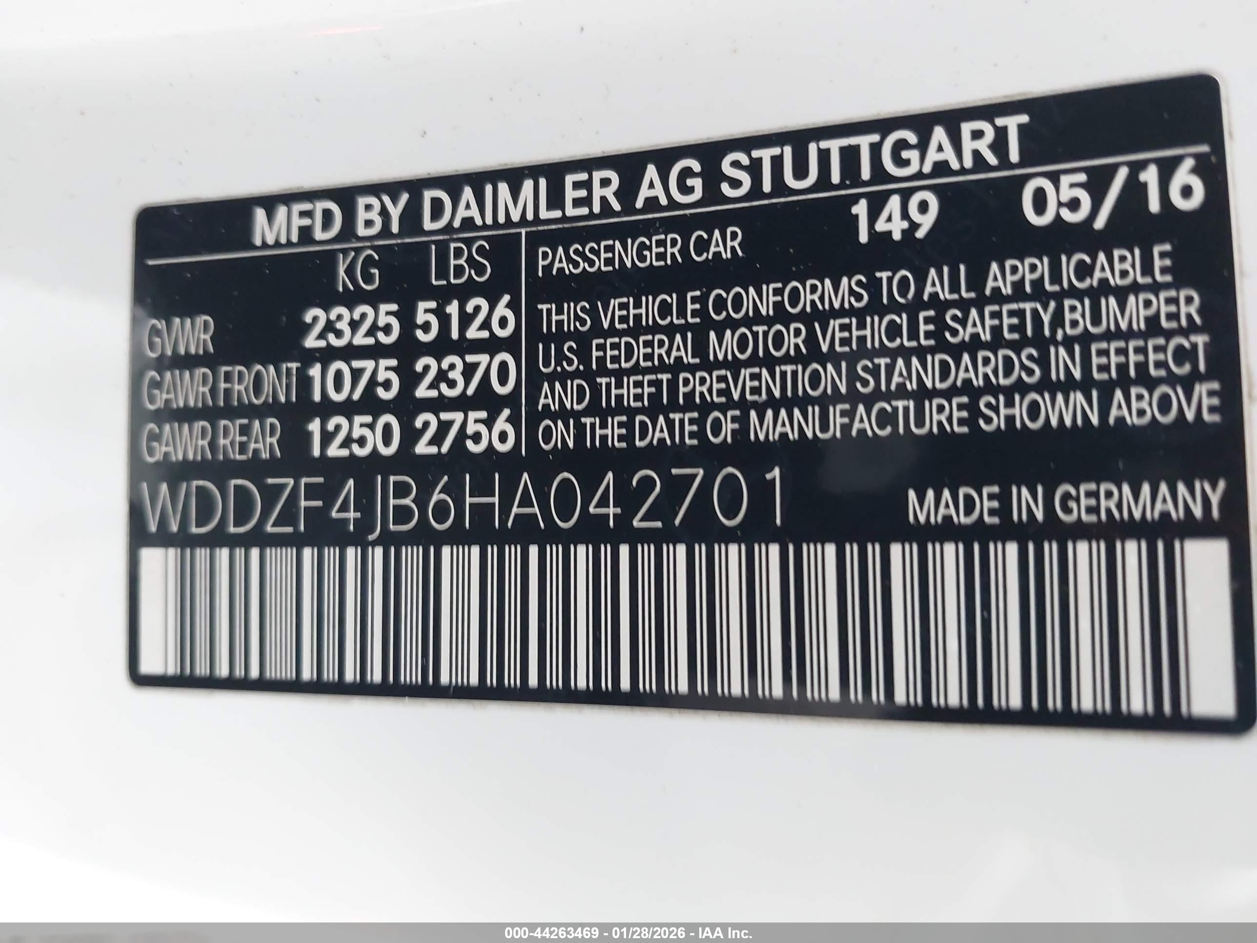 MERCEDES-BENZ E image 9