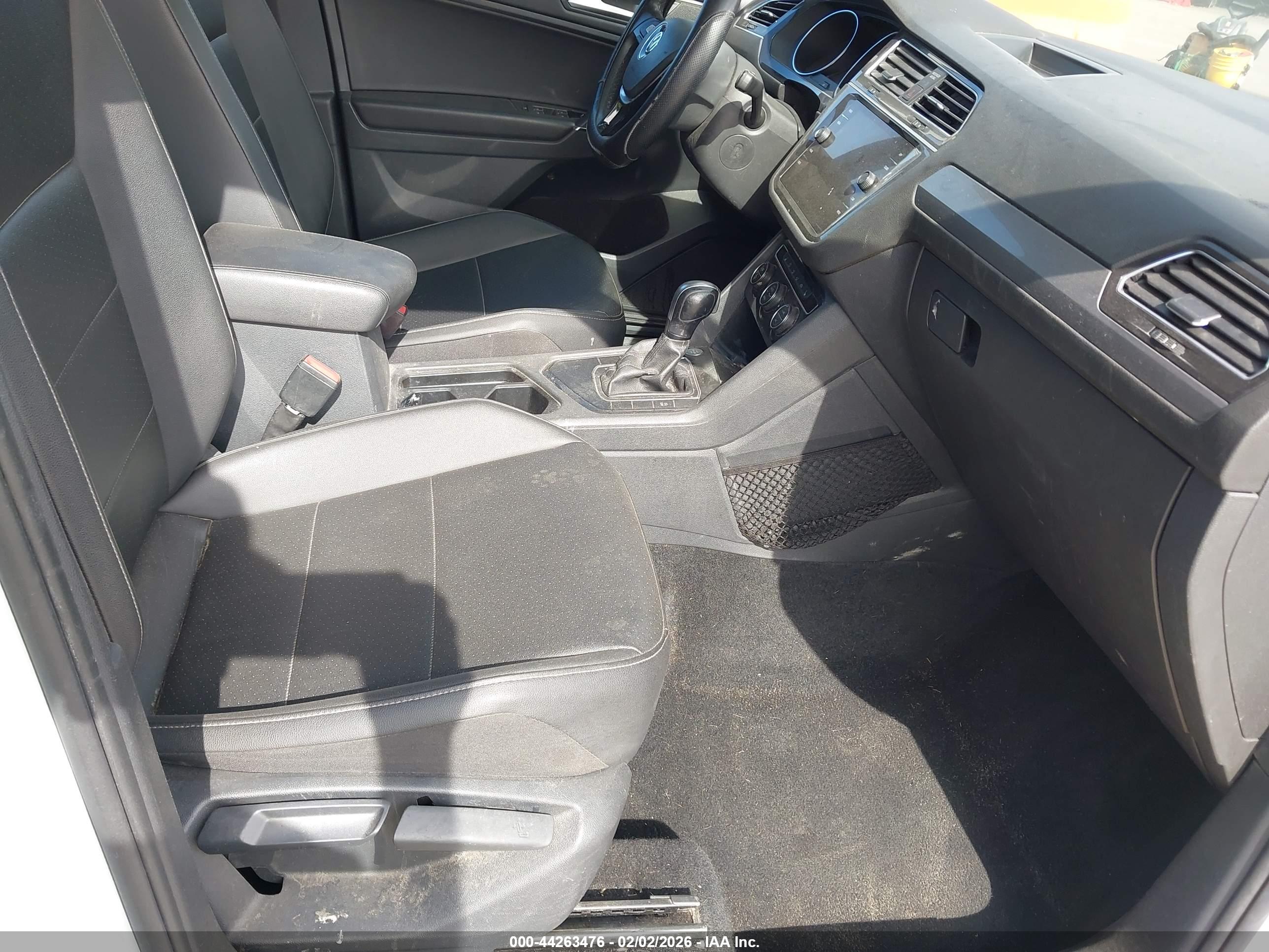 VOLKSWAGEN TIGUAN image 5