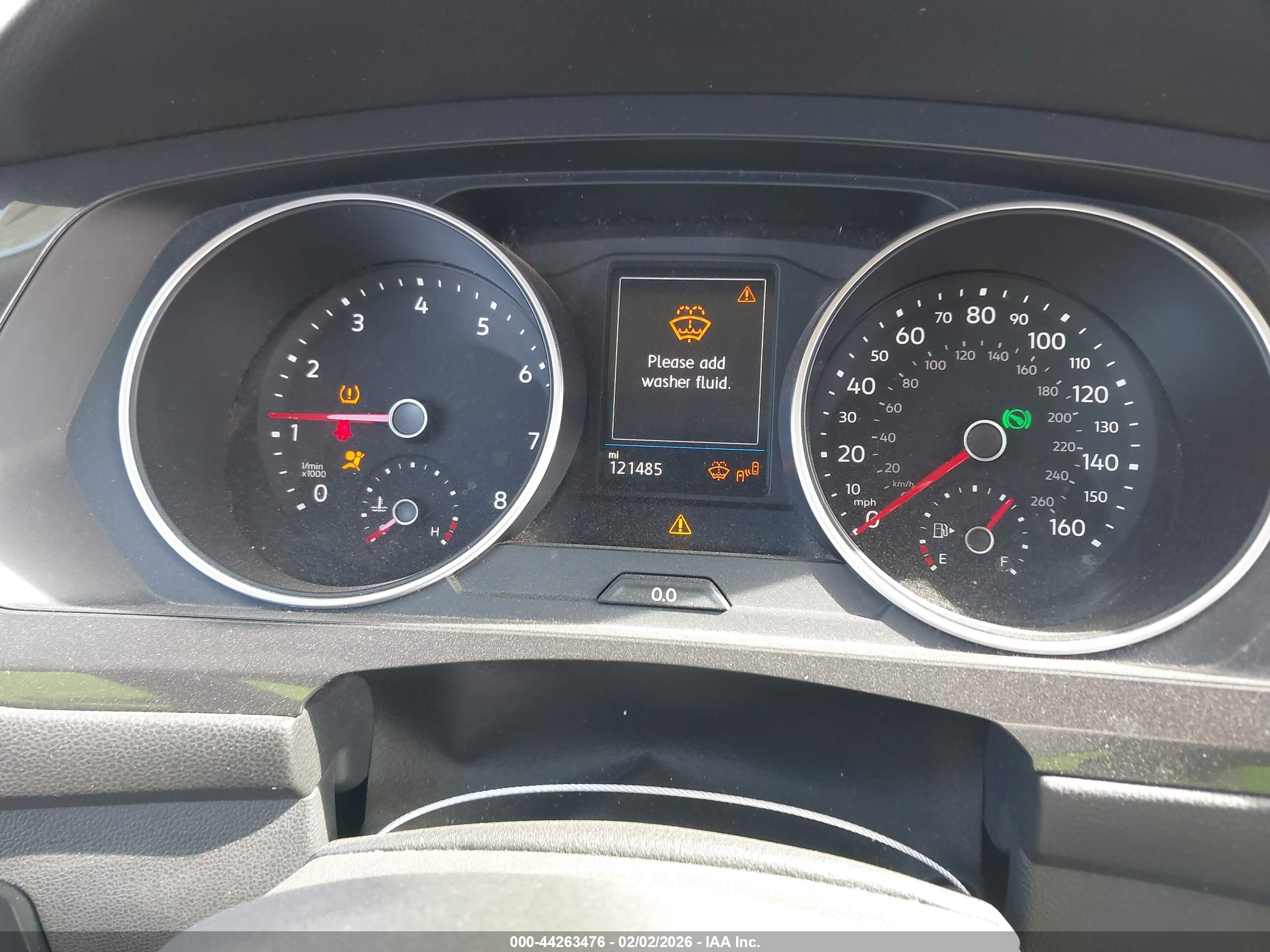 VOLKSWAGEN TIGUAN image 7