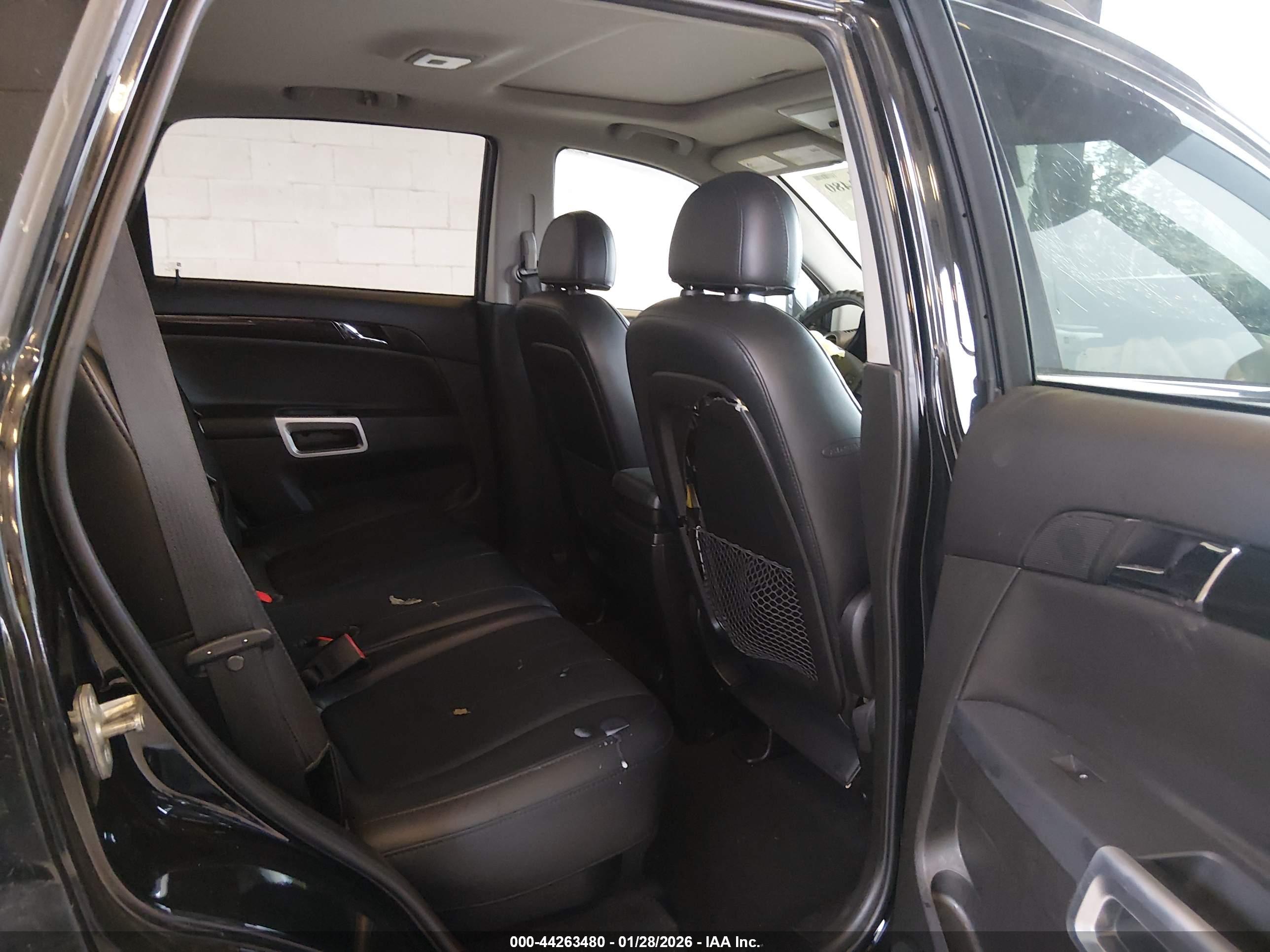 CHEVROLET CAPTIVA image 8
