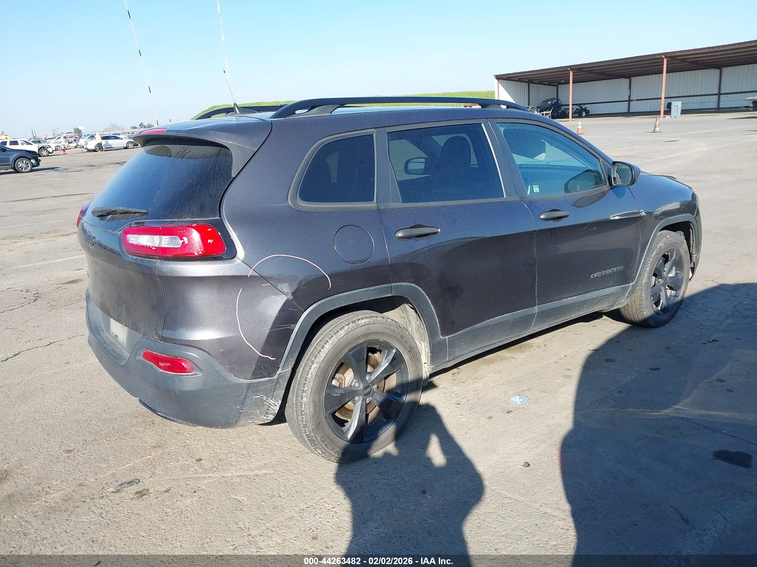 JEEP CHEROKEE image 4