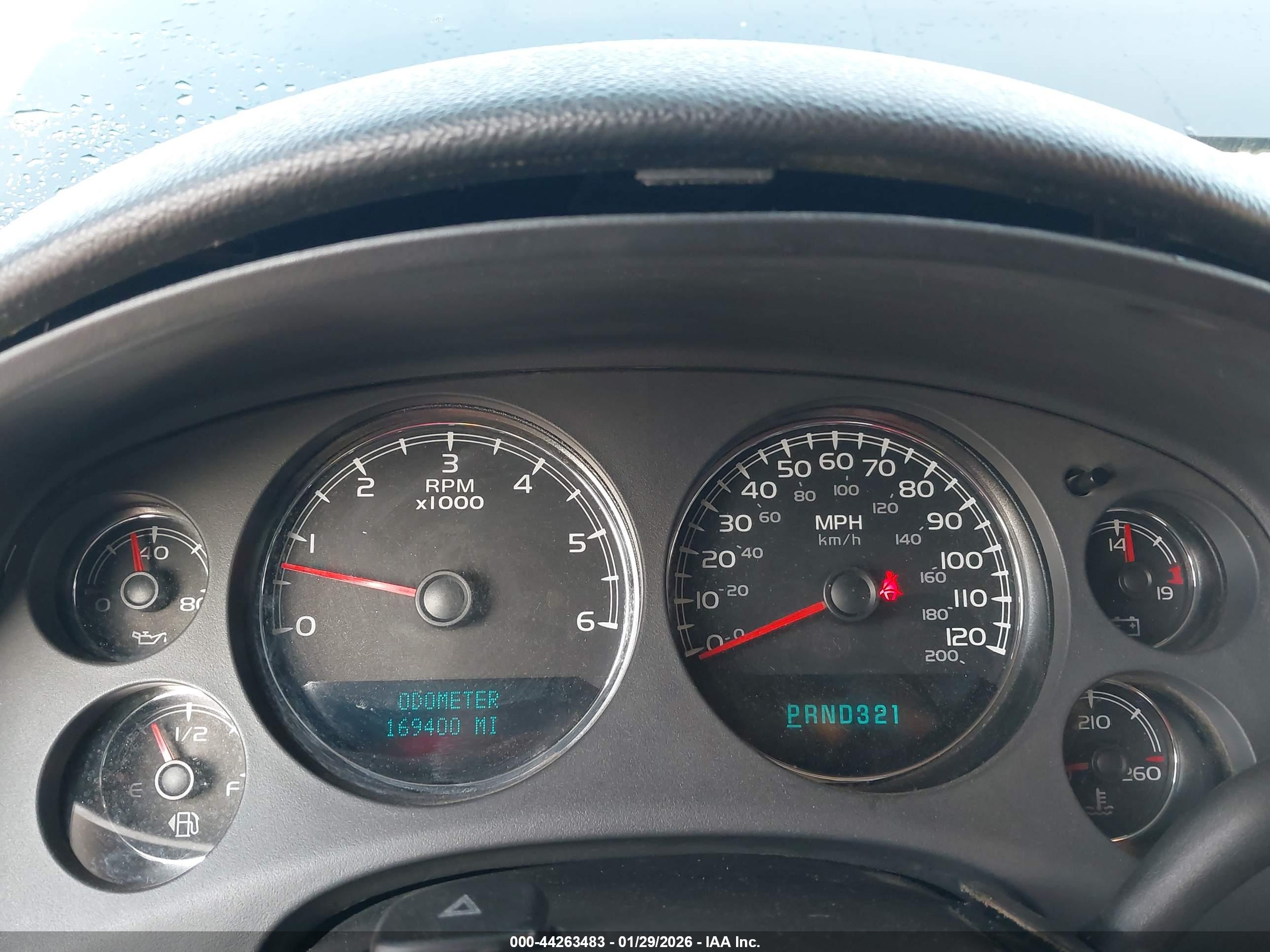 GMC YUKON image 7