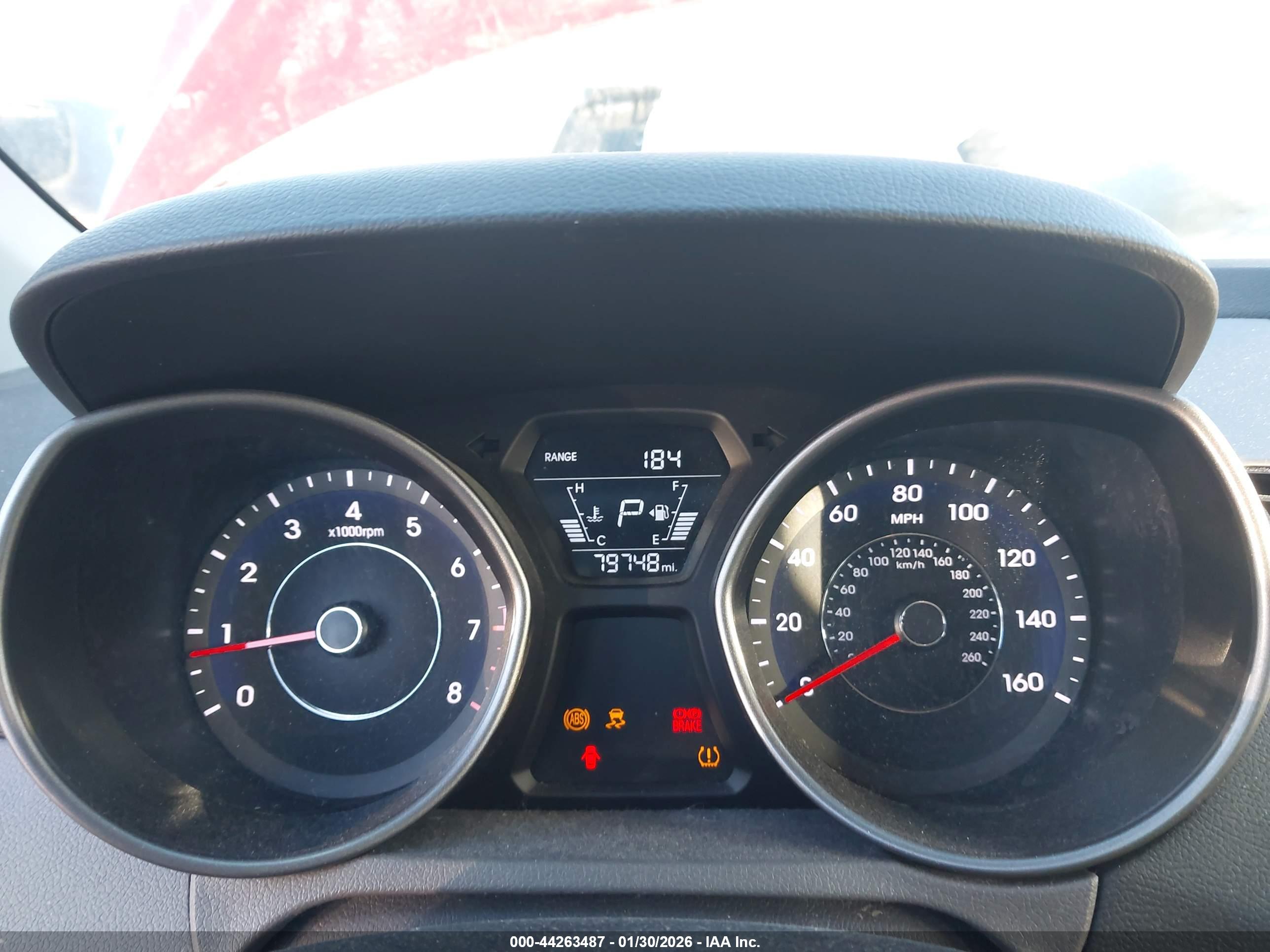HYUNDAI ELANTRA image 7