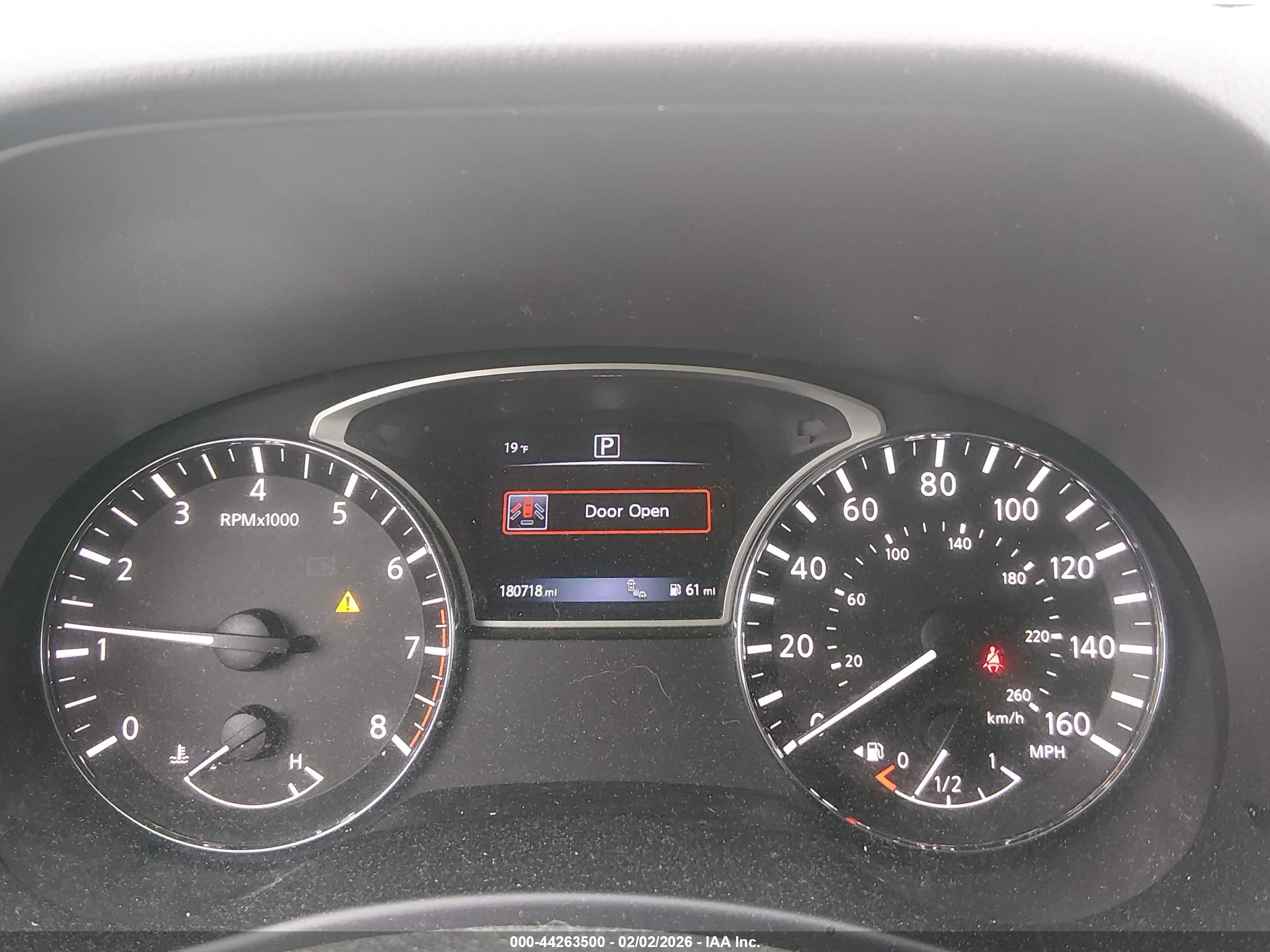 NISSAN PATHFINDER image 7