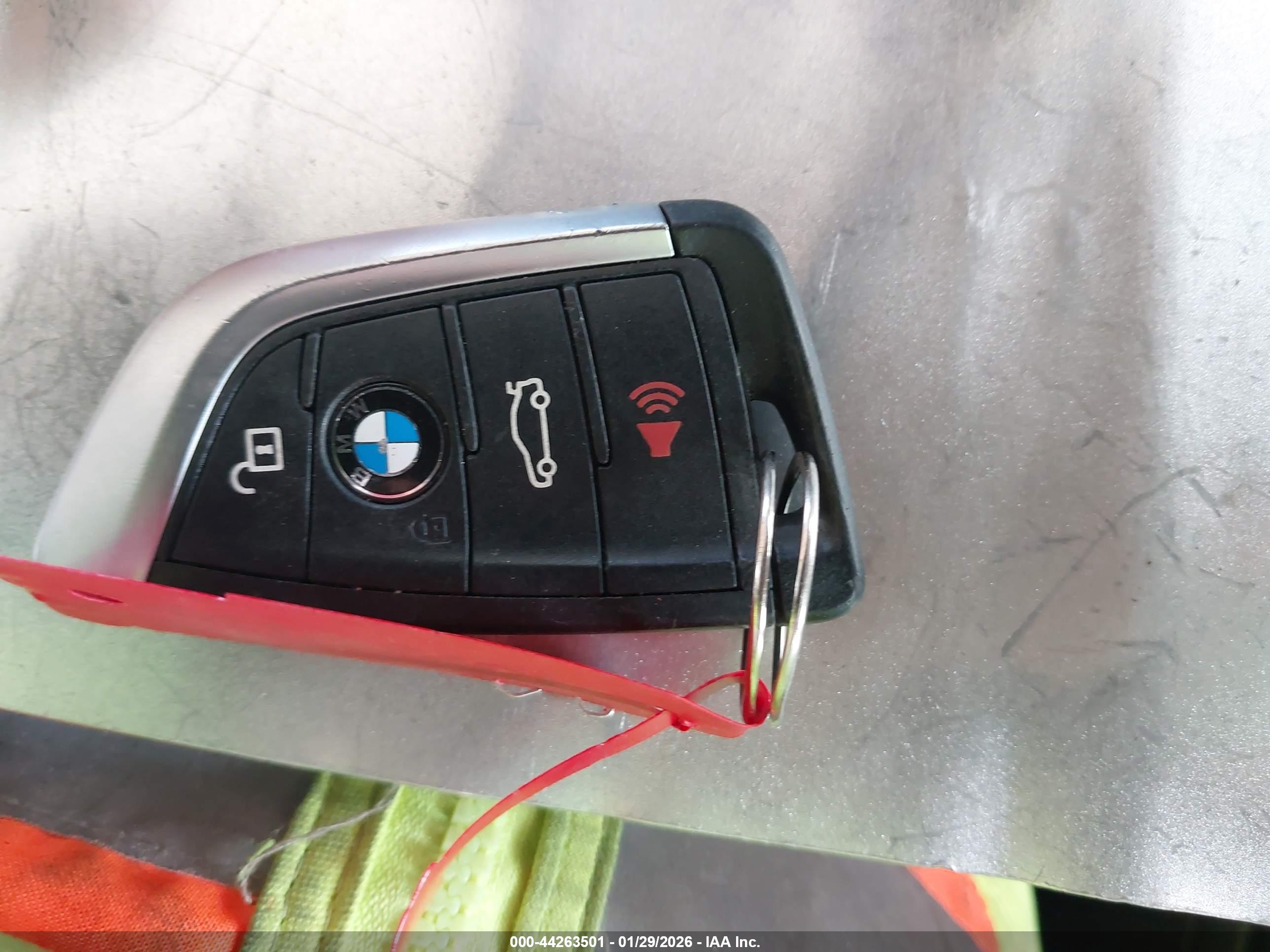 BMW X1 image 11