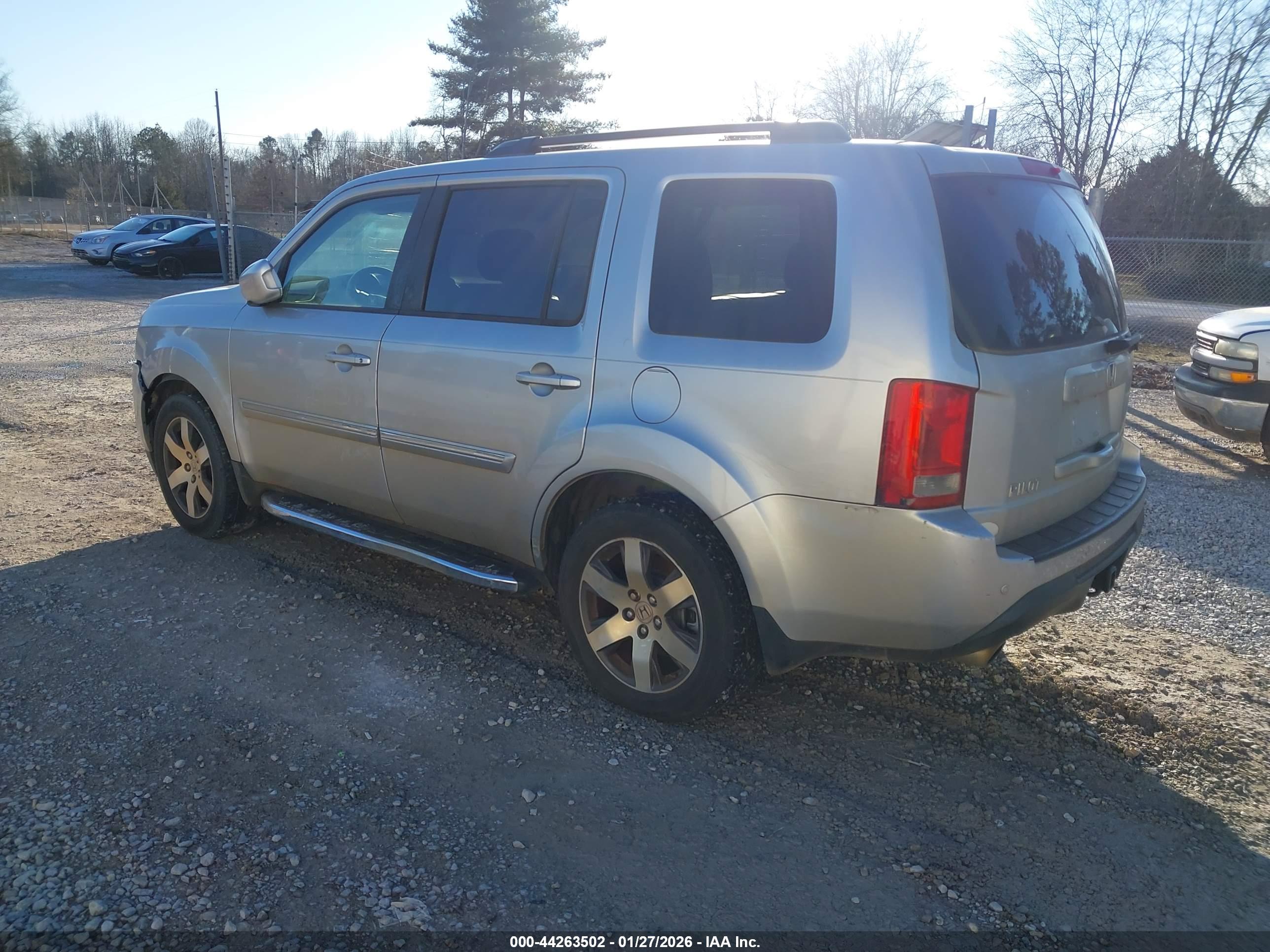 HONDA PILOT image 3