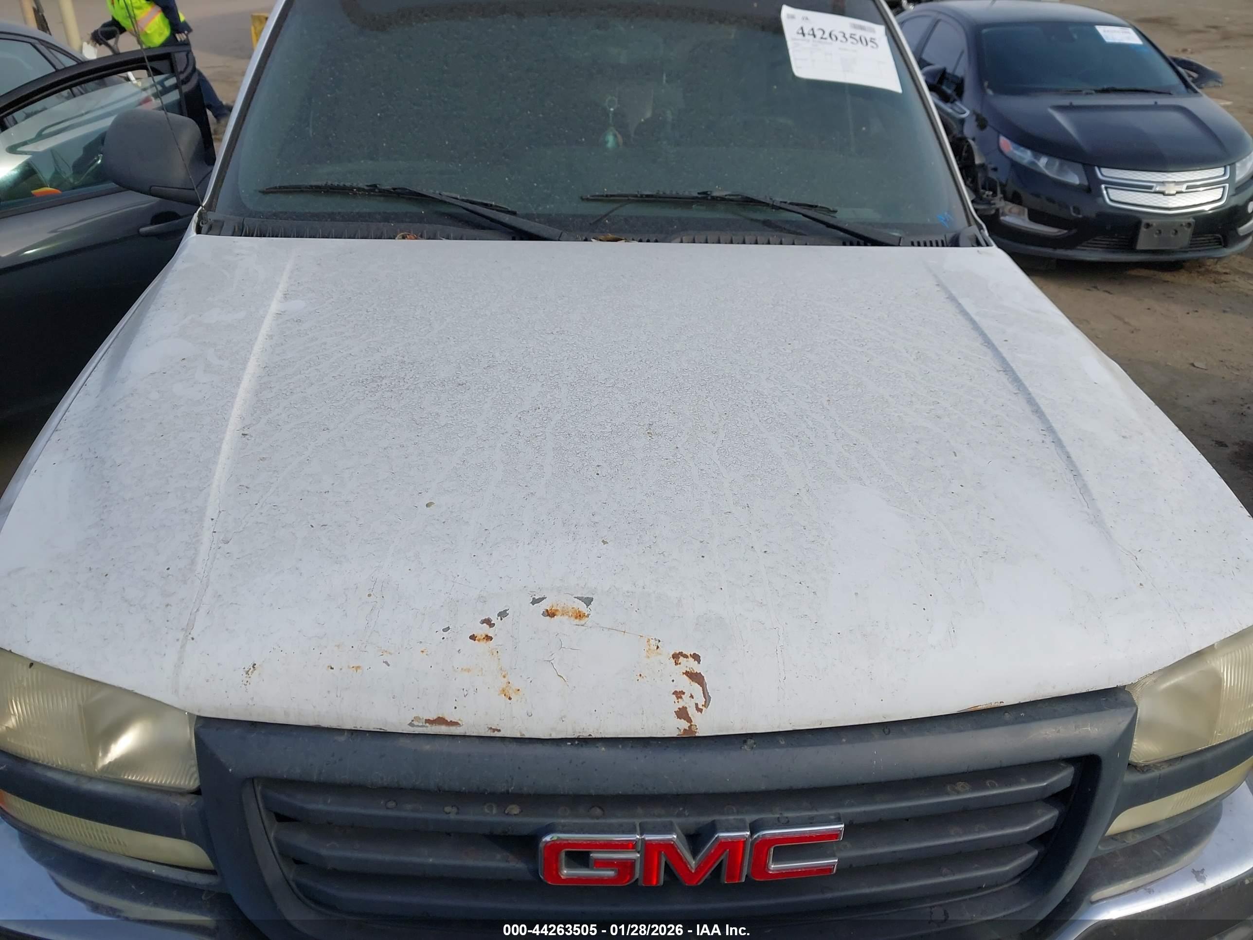 GMC SIERRA image 10