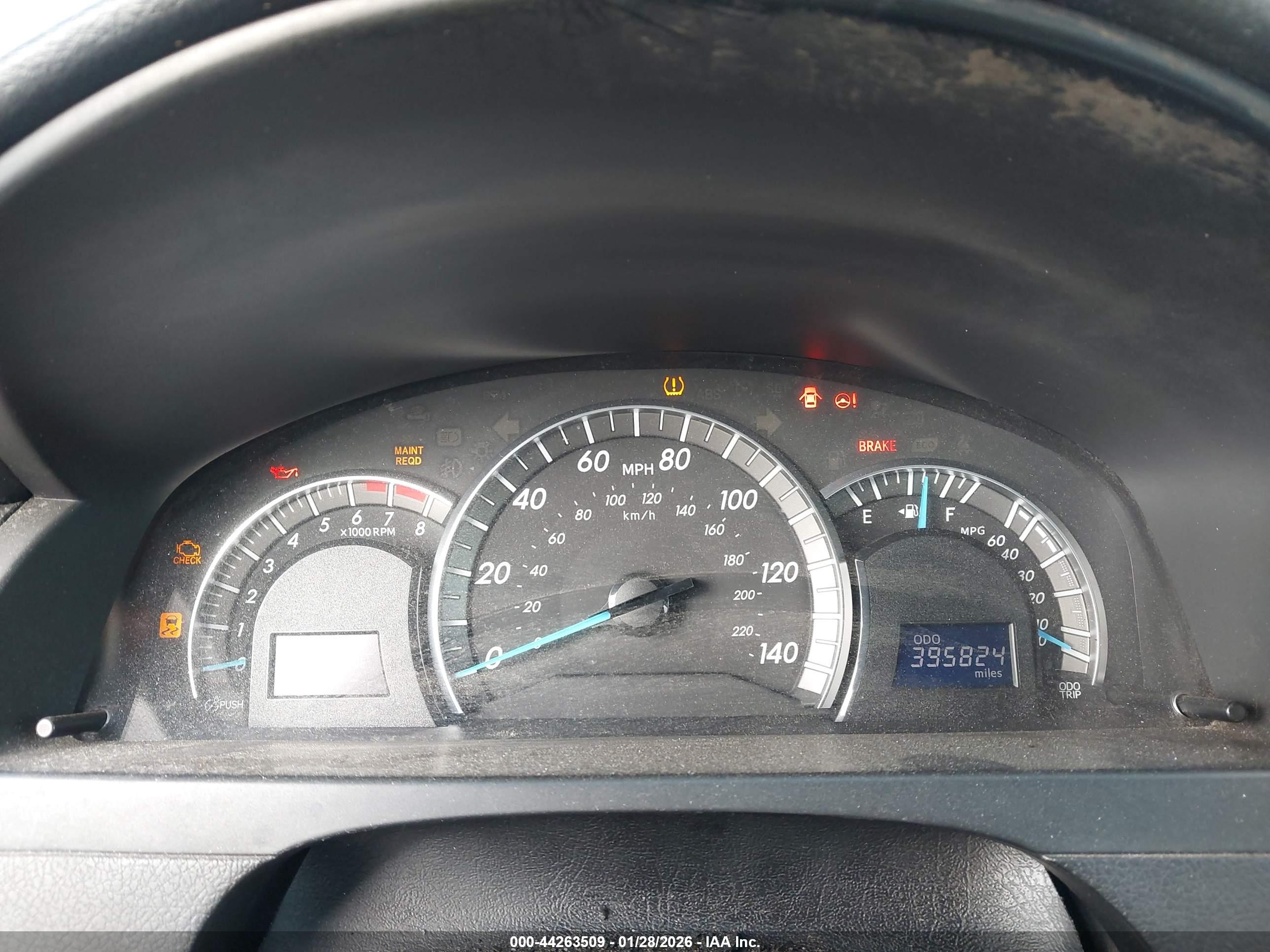 TOYOTA CAMRY image 7