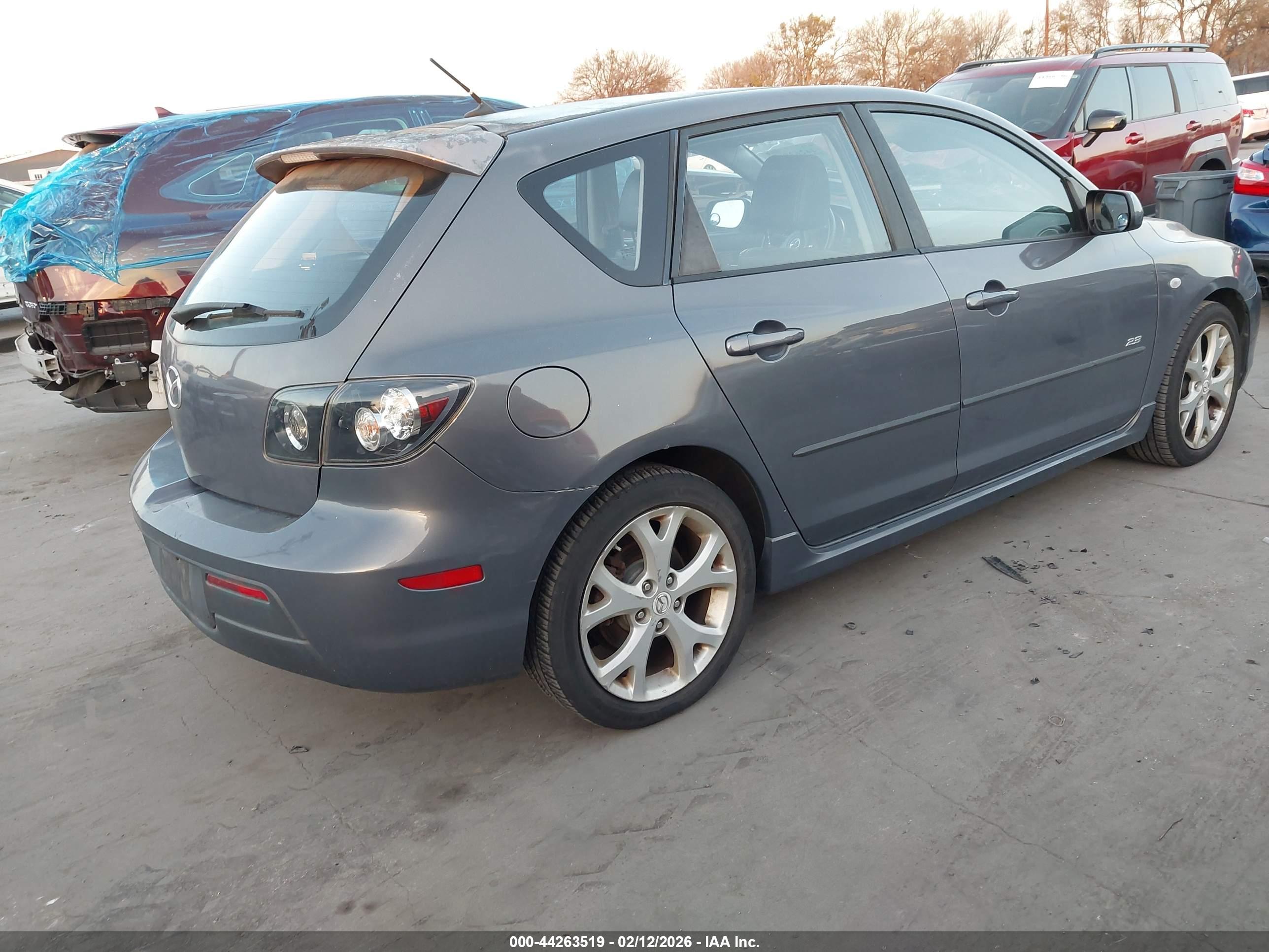 MAZDA MAZDA3 image 4