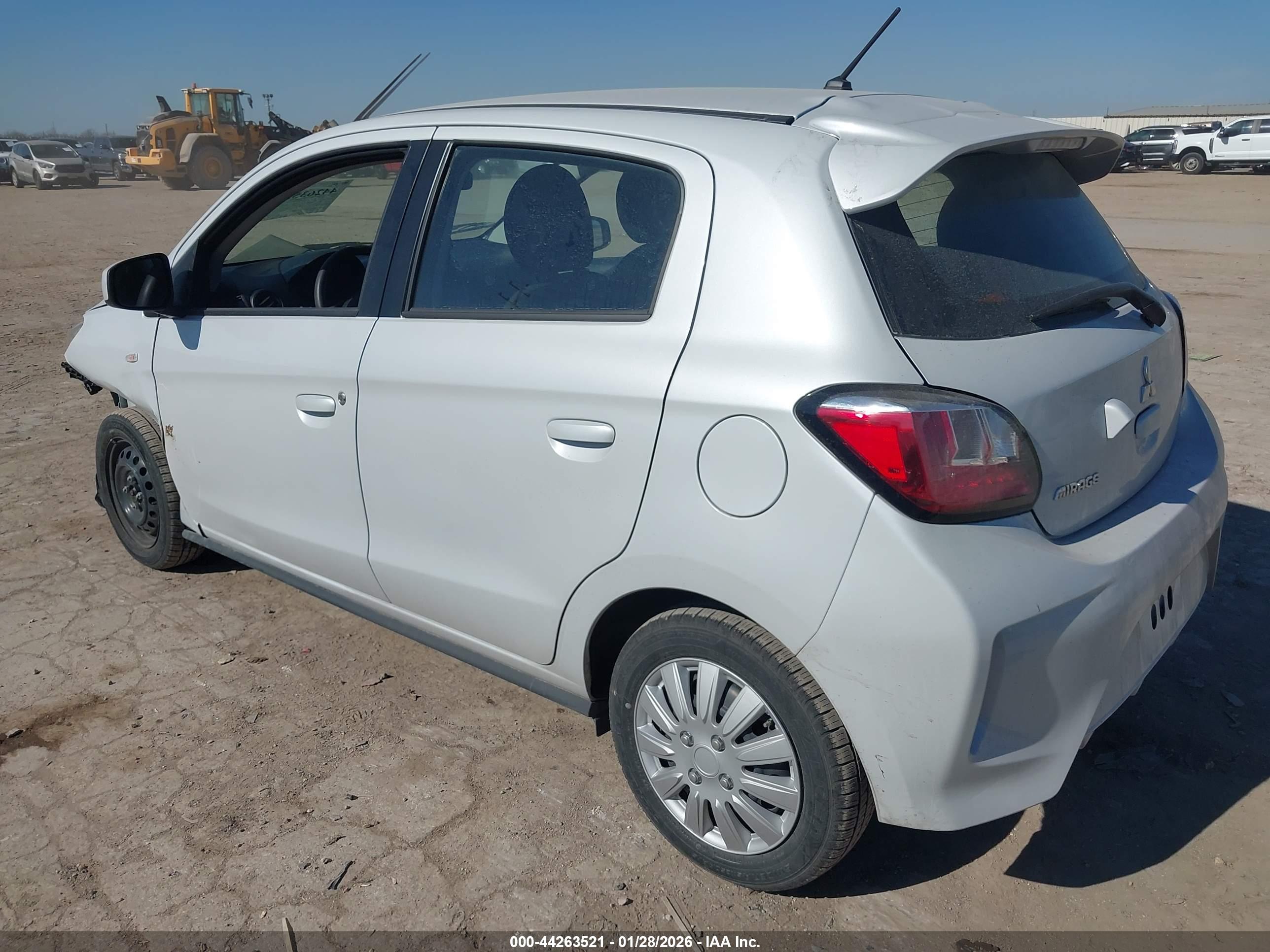 MITSUBISHI MIRAGE image 3