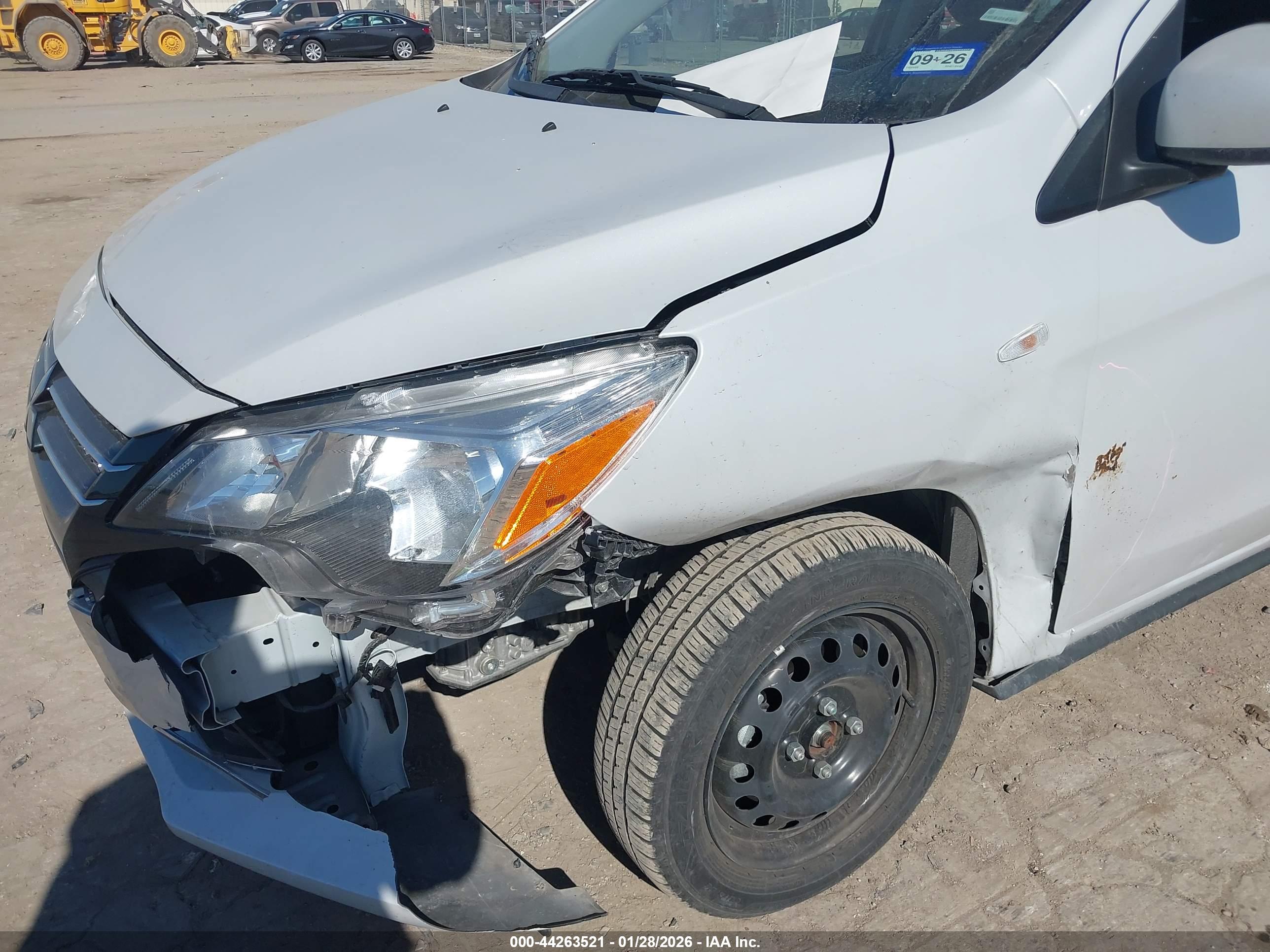 MITSUBISHI MIRAGE image 6
