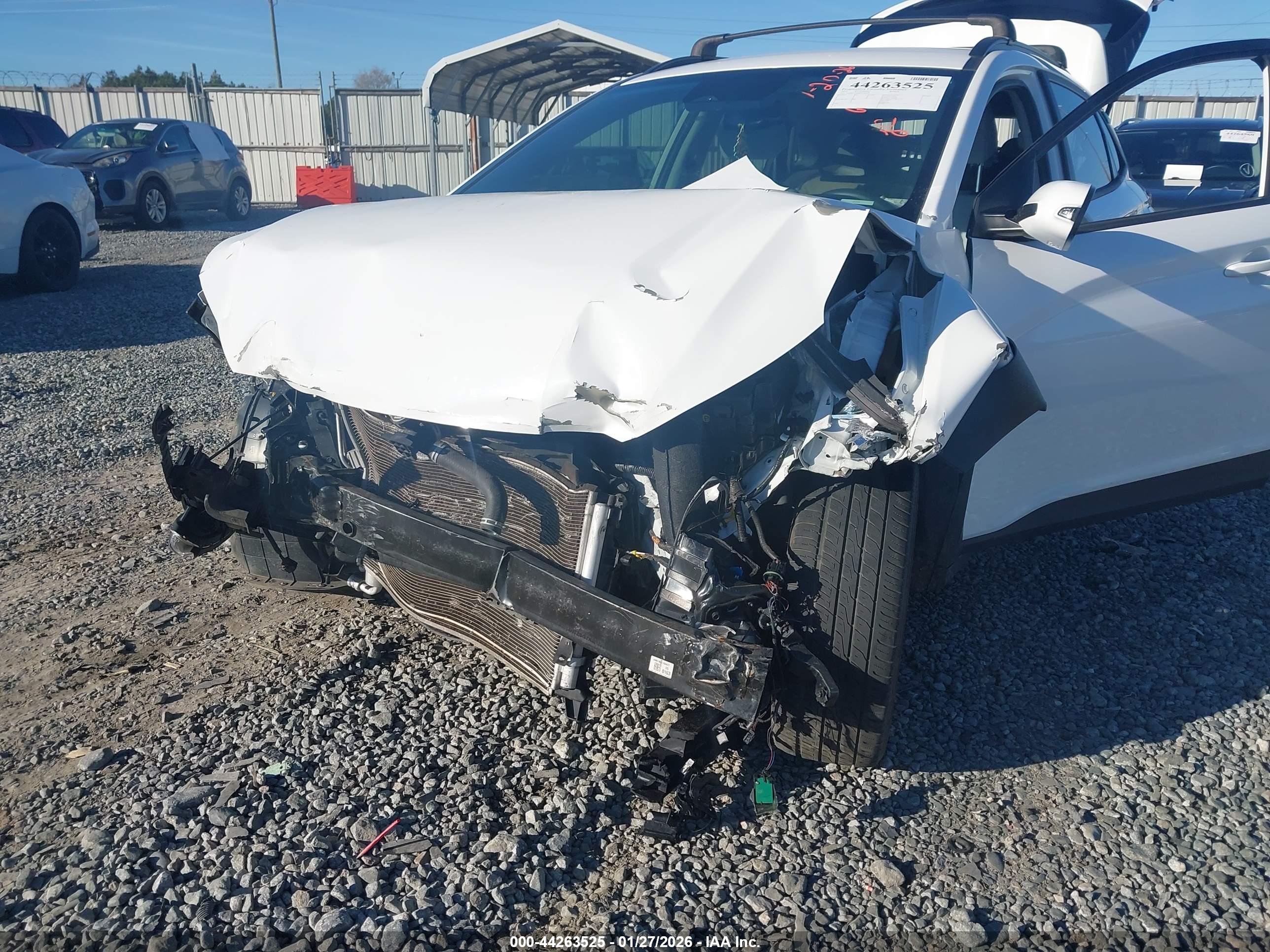 HYUNDAI KONA image 6