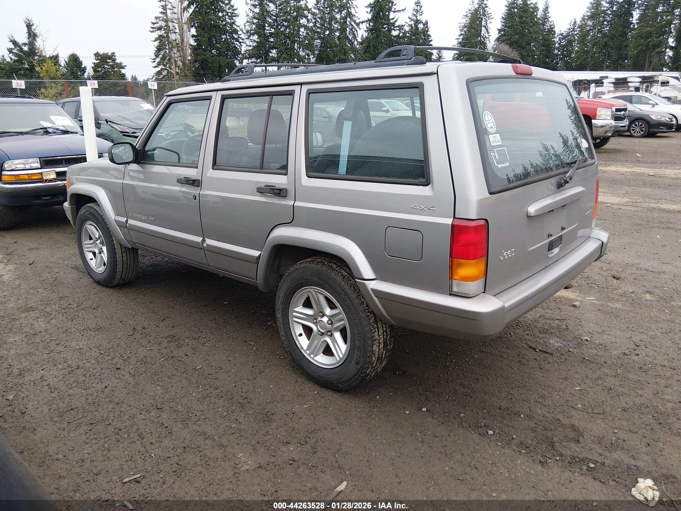 JEEP CHEROKEE image 3