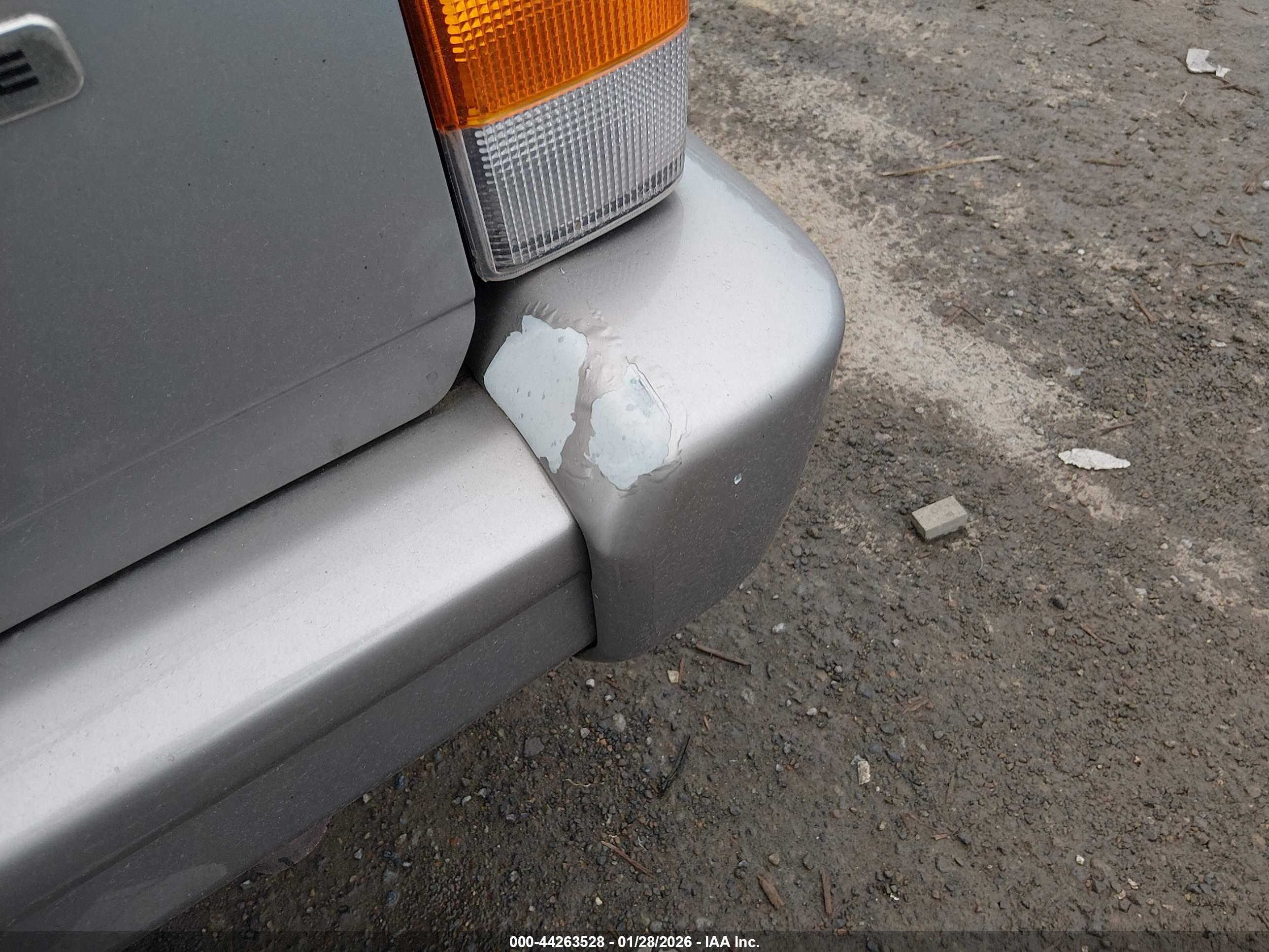 JEEP CHEROKEE image 6