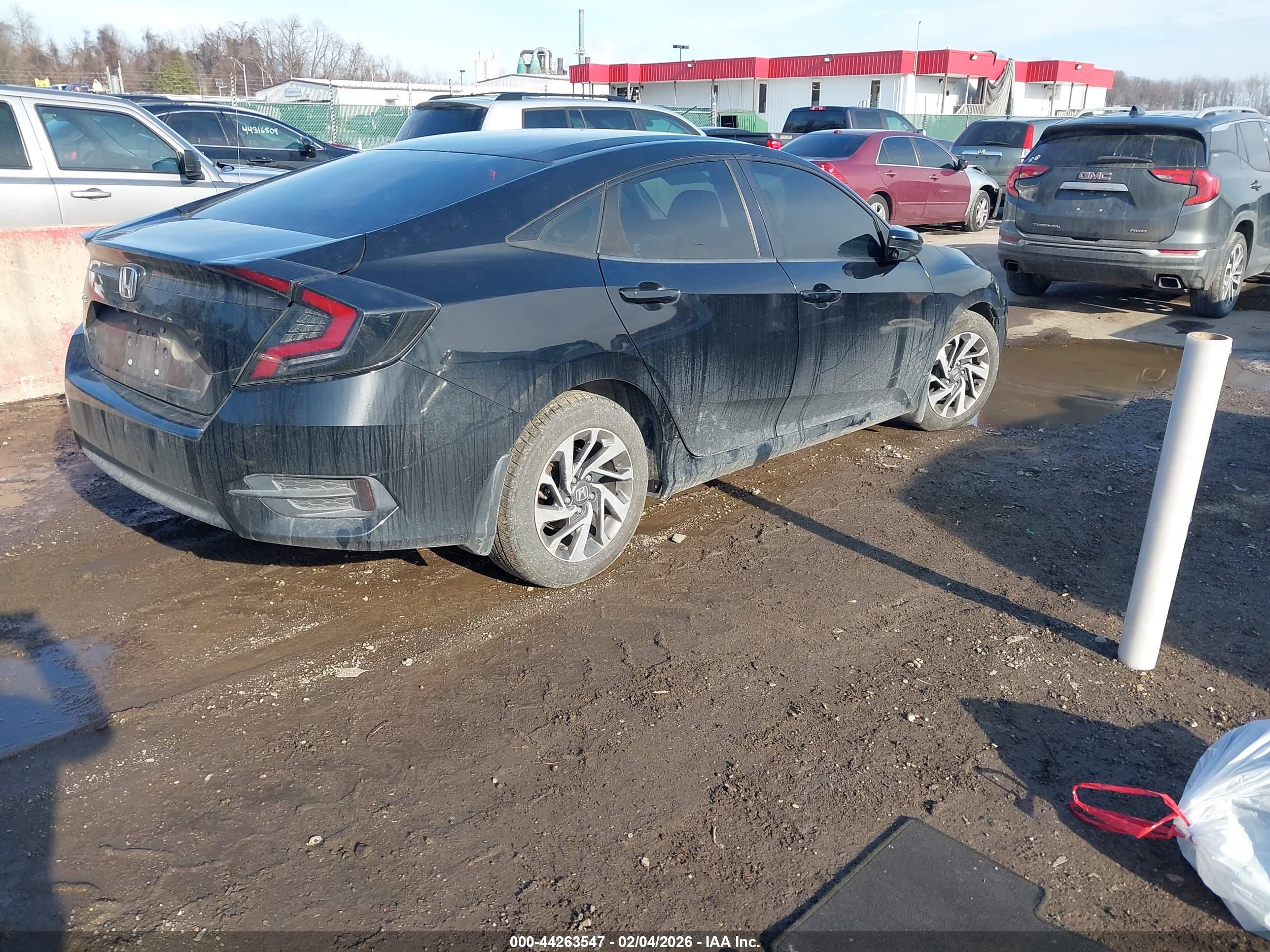 HONDA CIVIC image 4