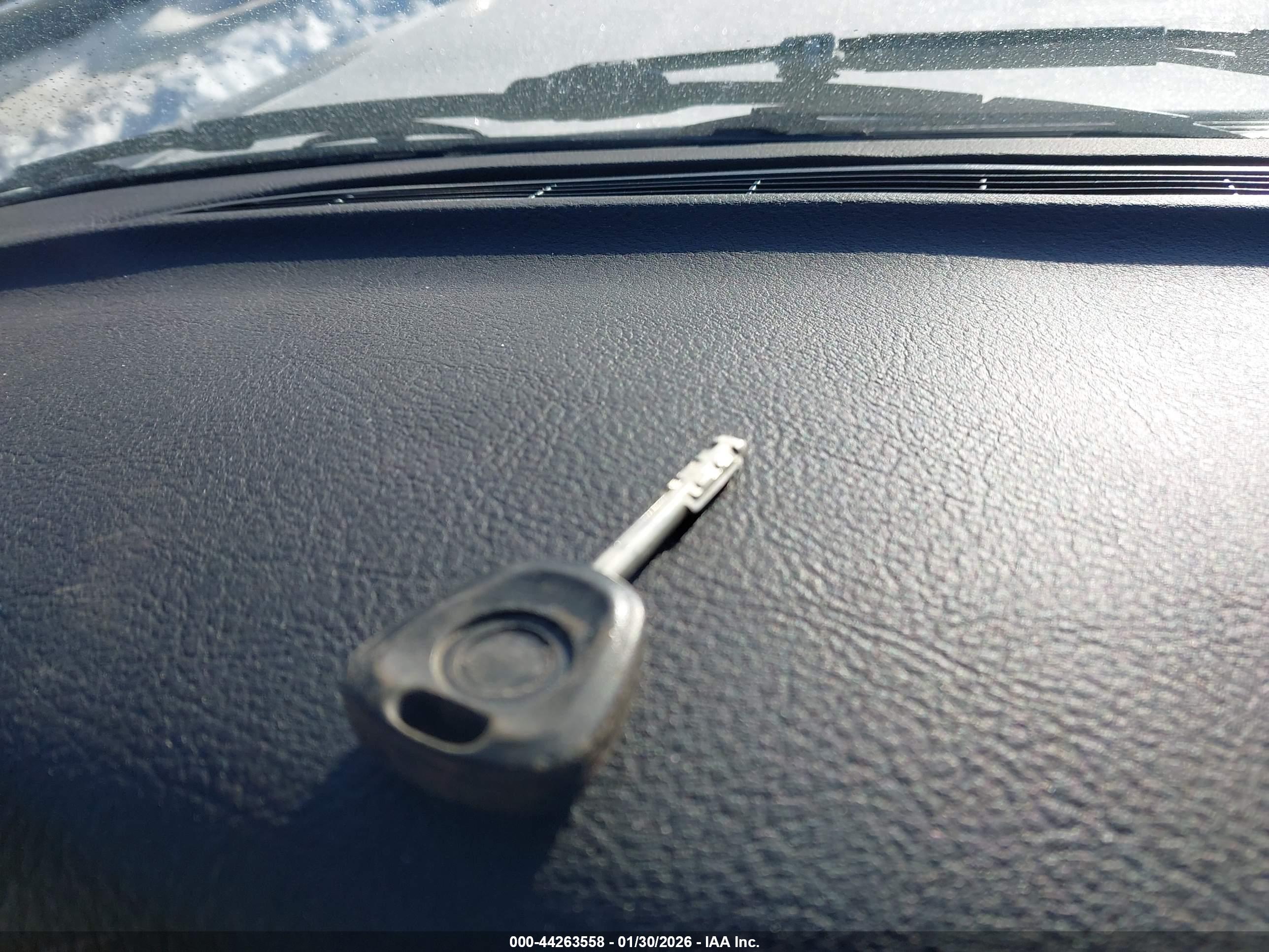 JAGUAR XJ image 11