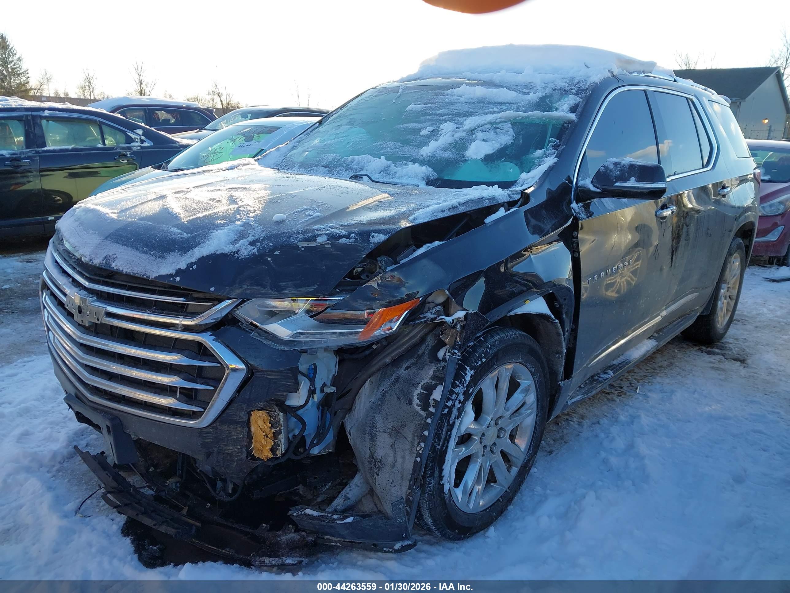 CHEVROLET TRAVERSE image 2