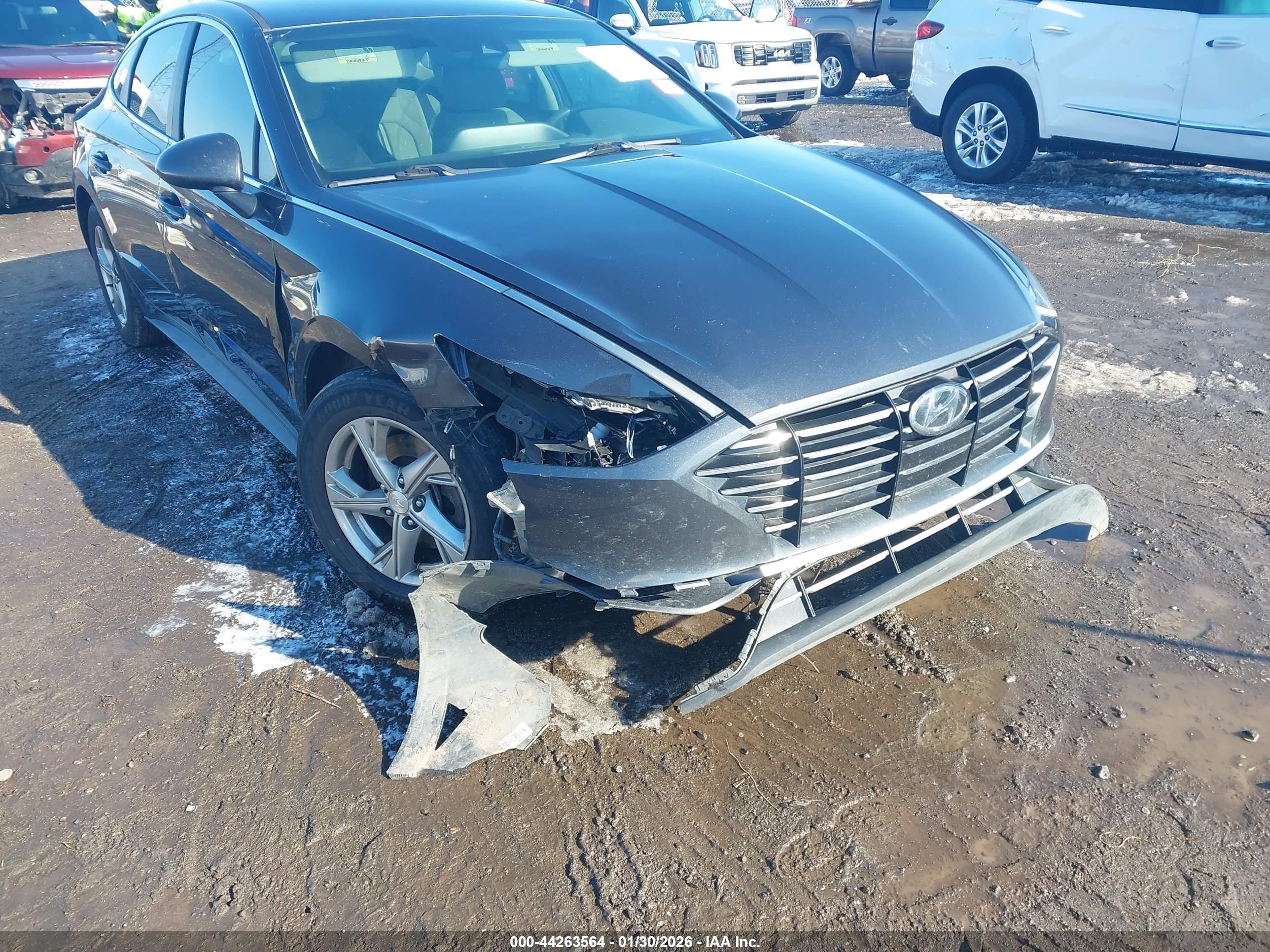 HYUNDAI SONATA image 6