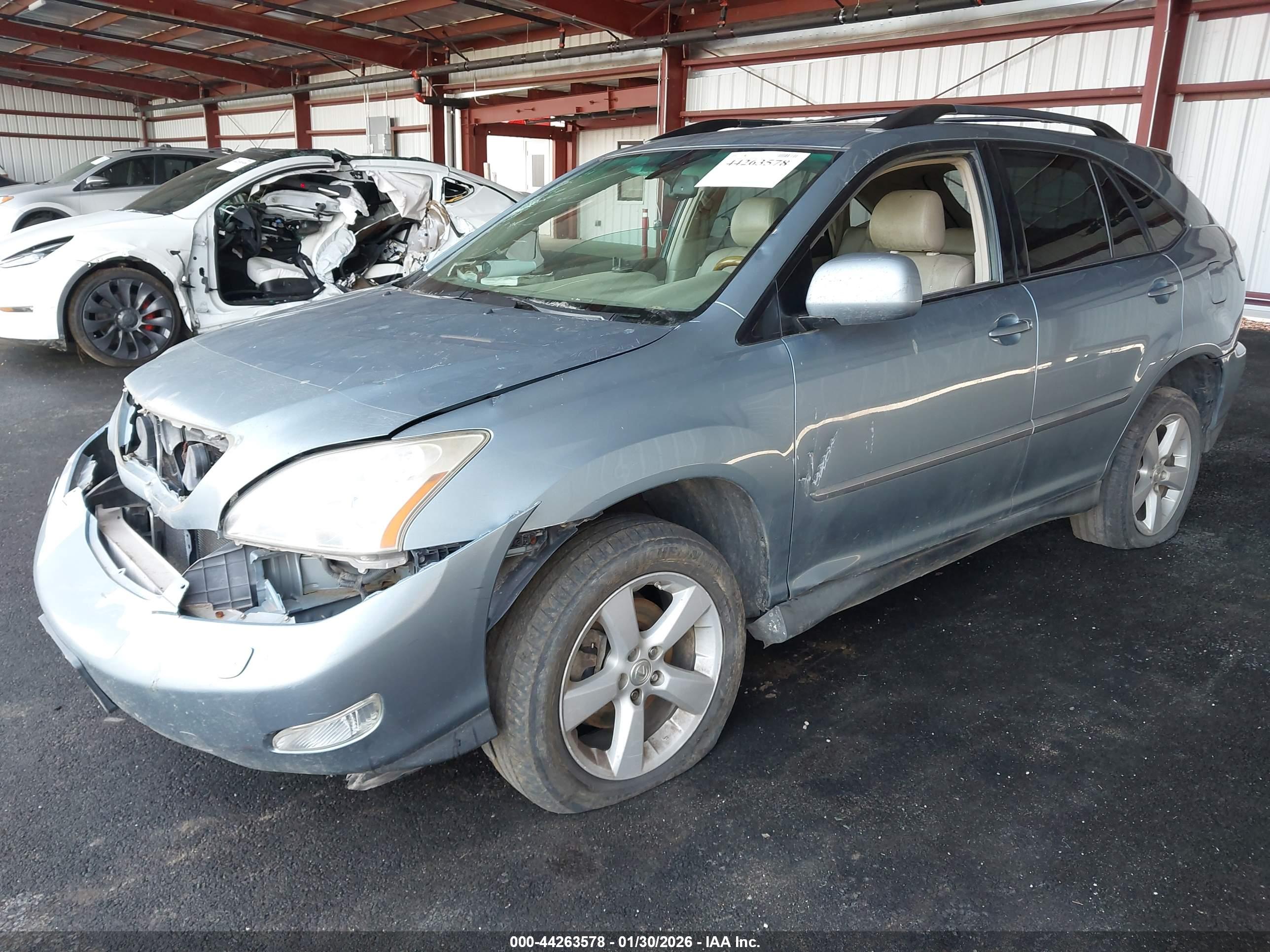LEXUS RX image 2