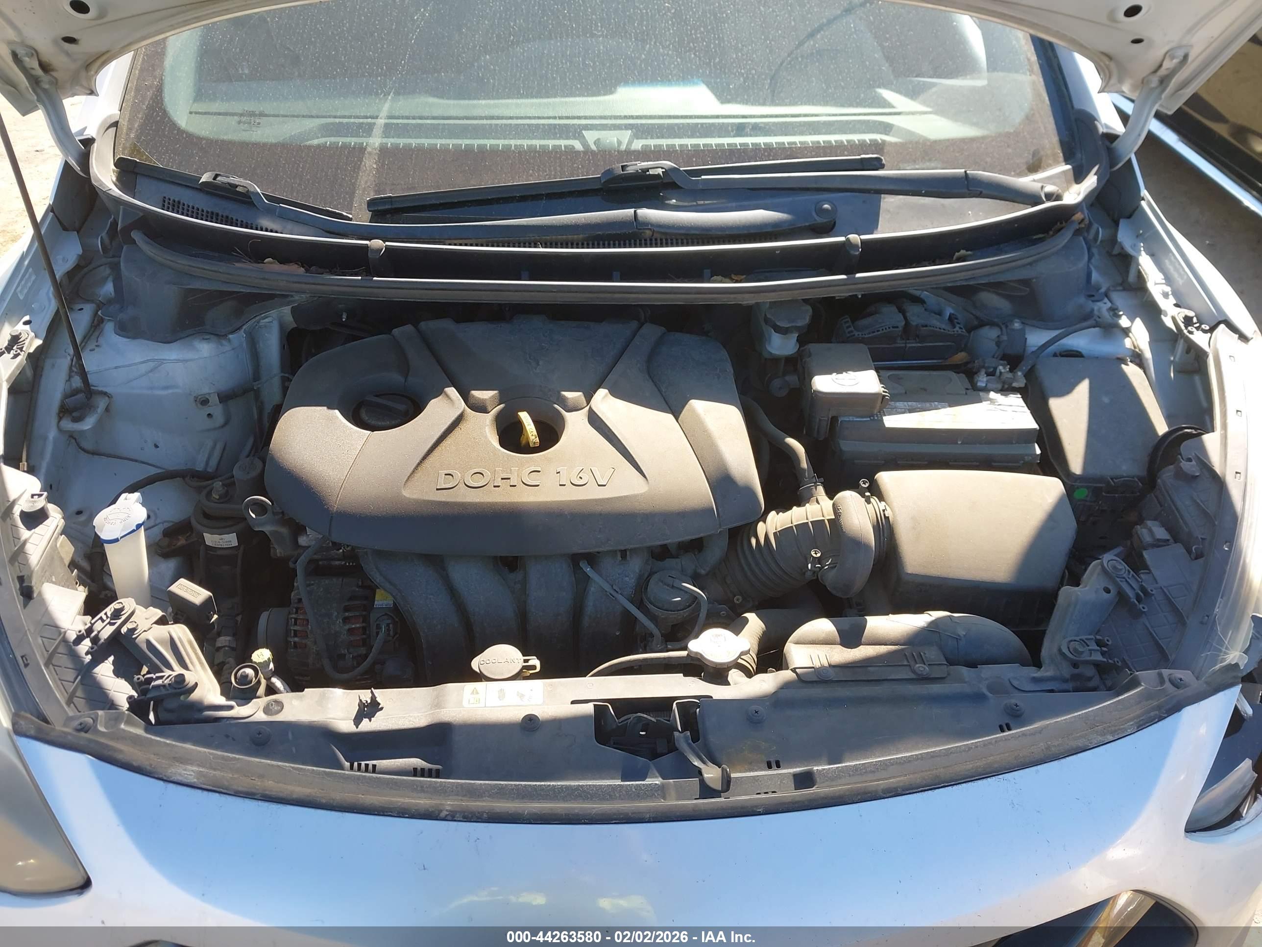 HYUNDAI ELANTRA image 10