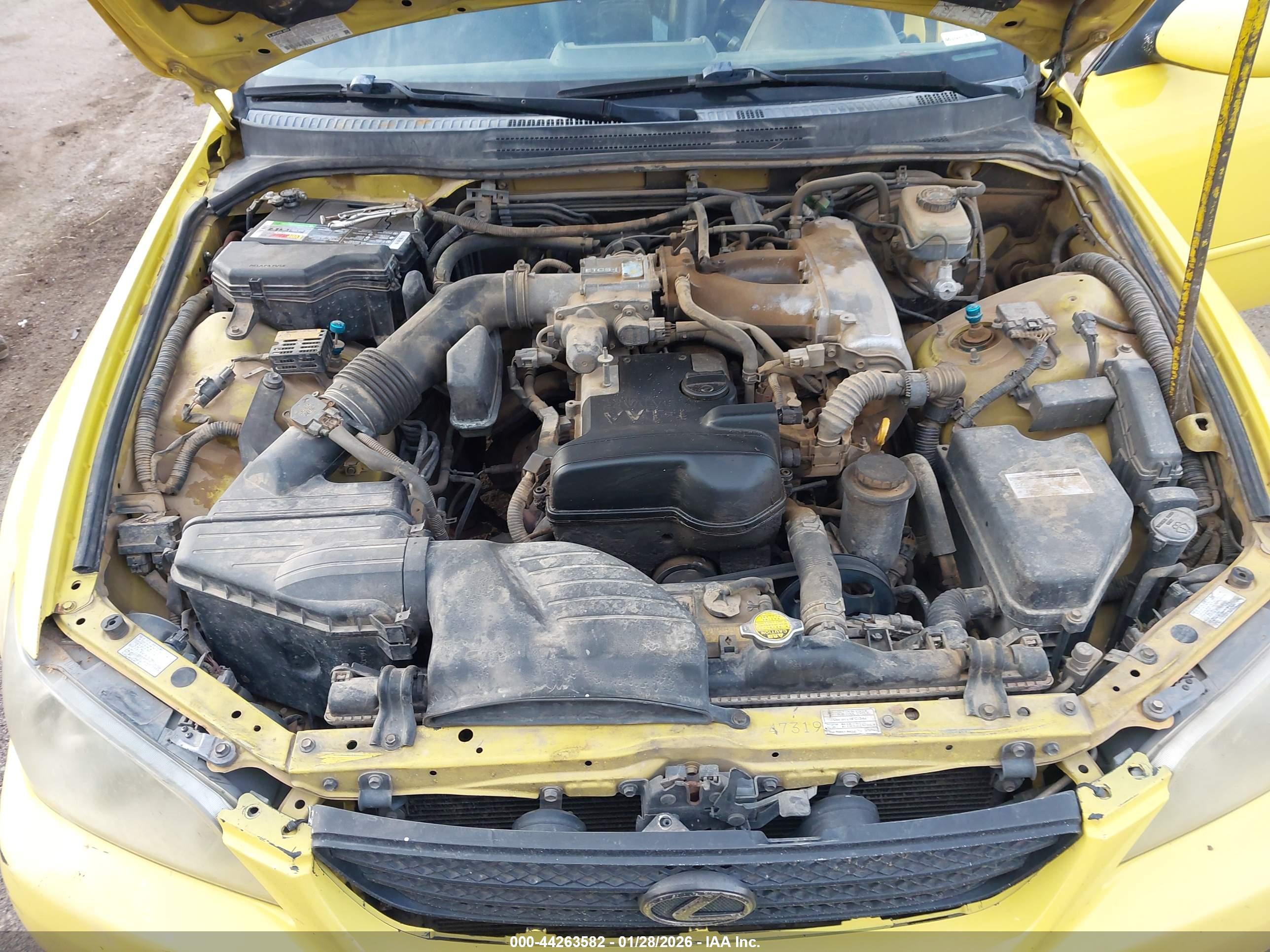LEXUS IS image 10