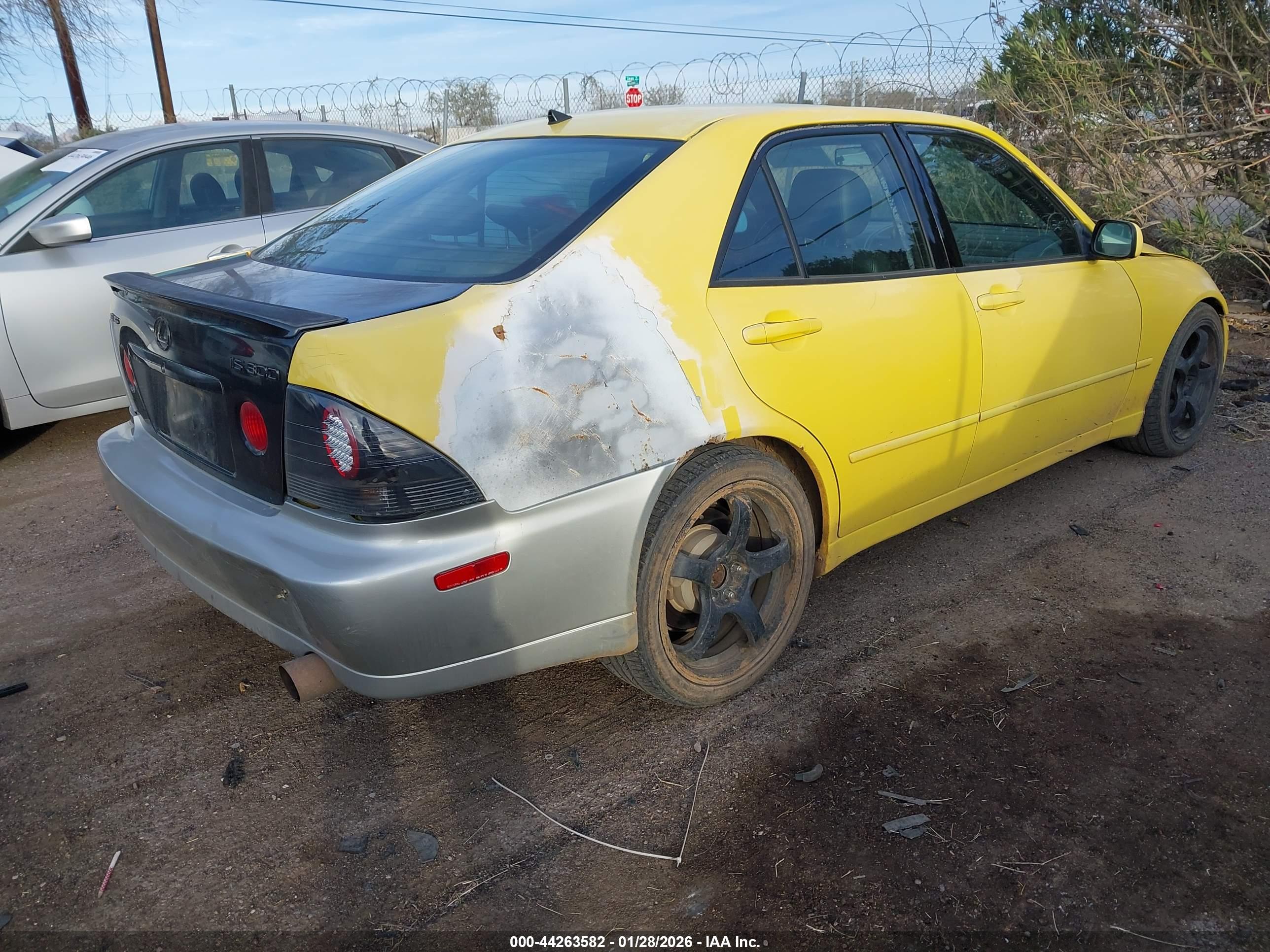 LEXUS IS image 4