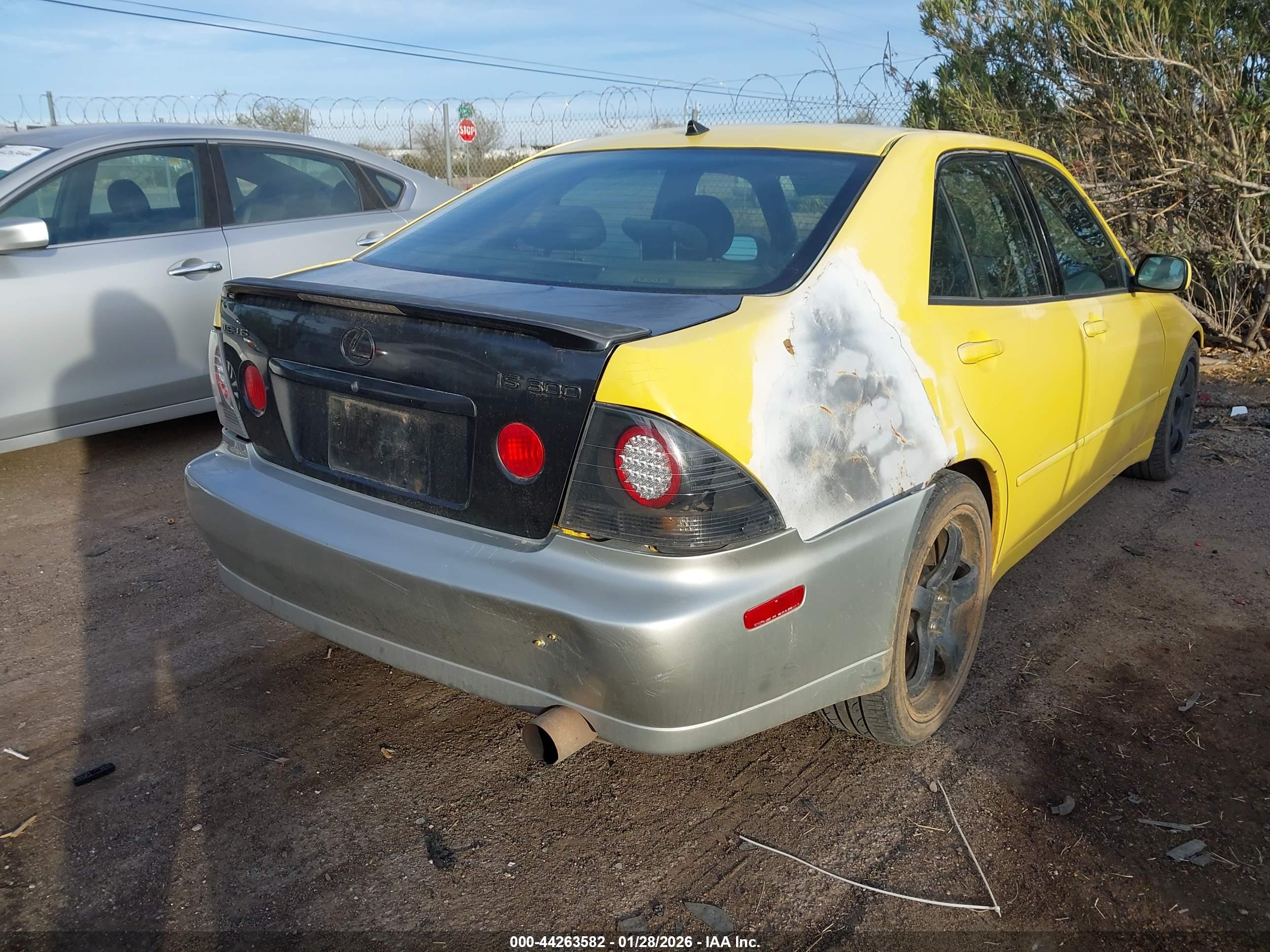 LEXUS IS image 6