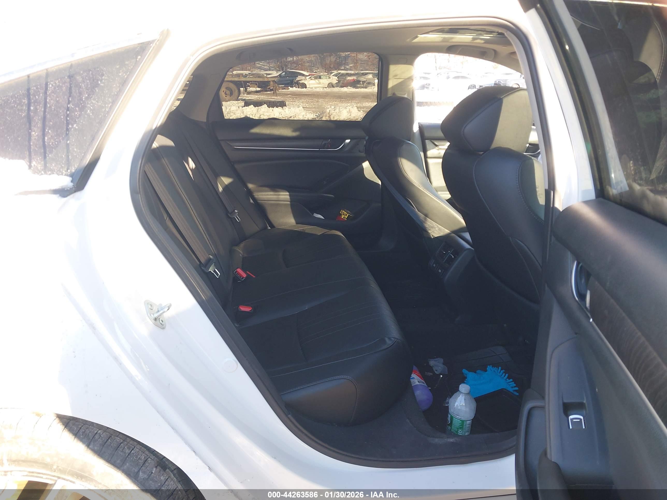 HONDA ACCORD image 8