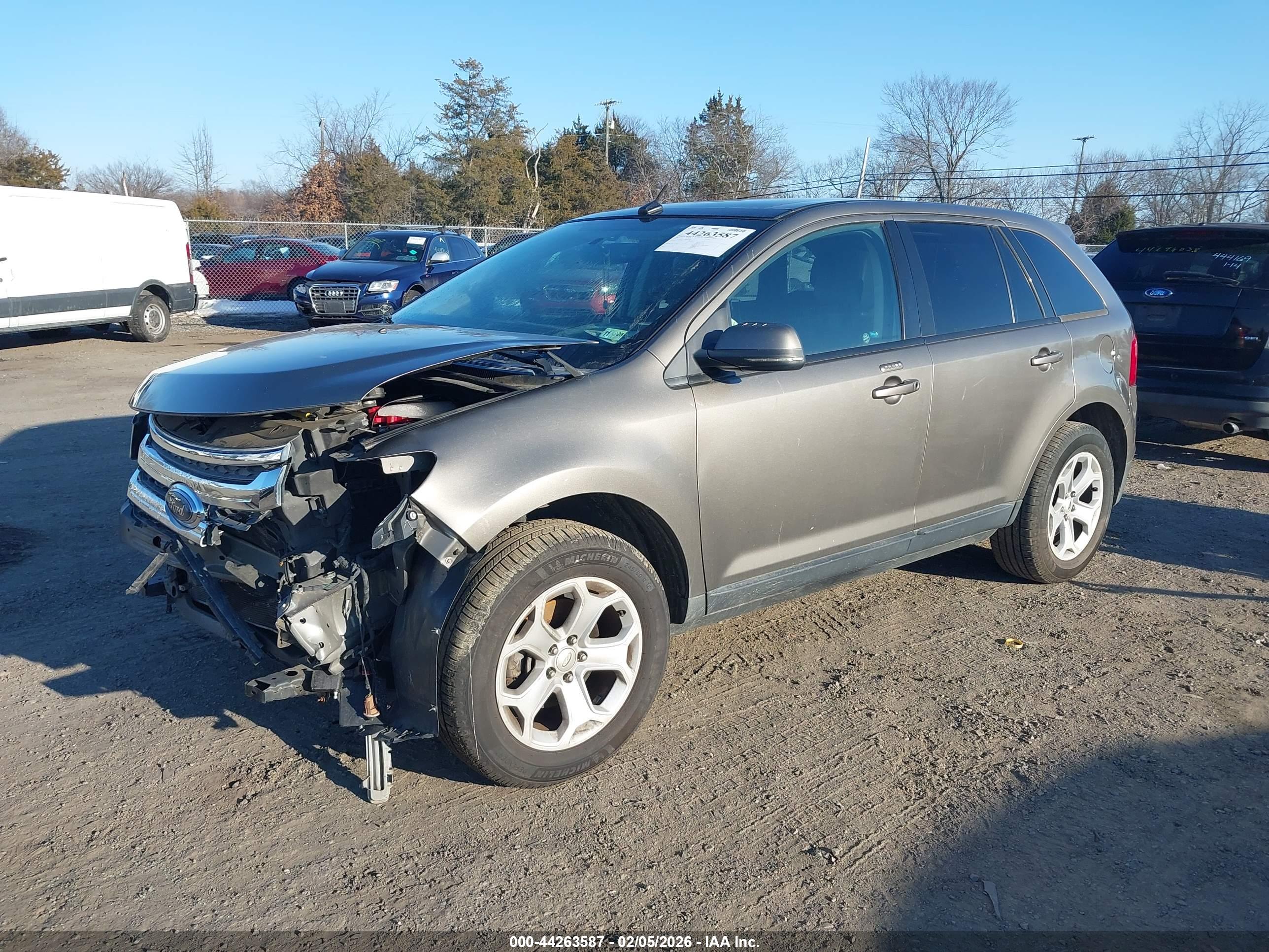 FORD EDGE image 2