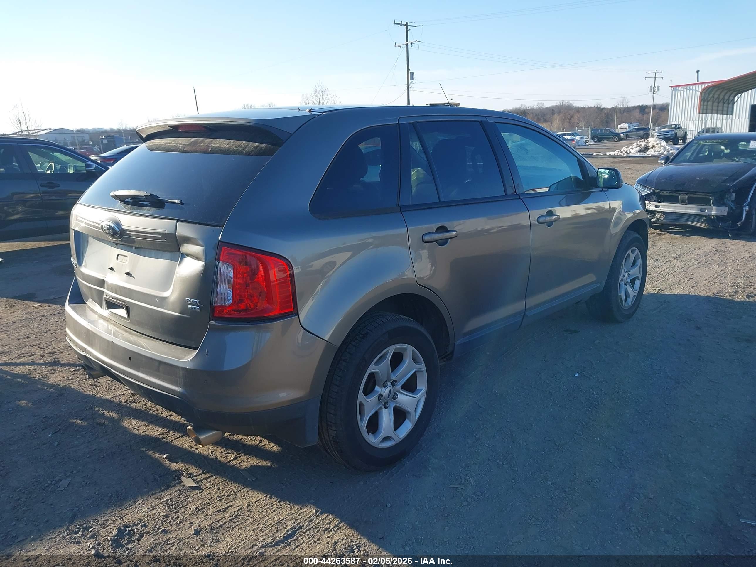 FORD EDGE image 4