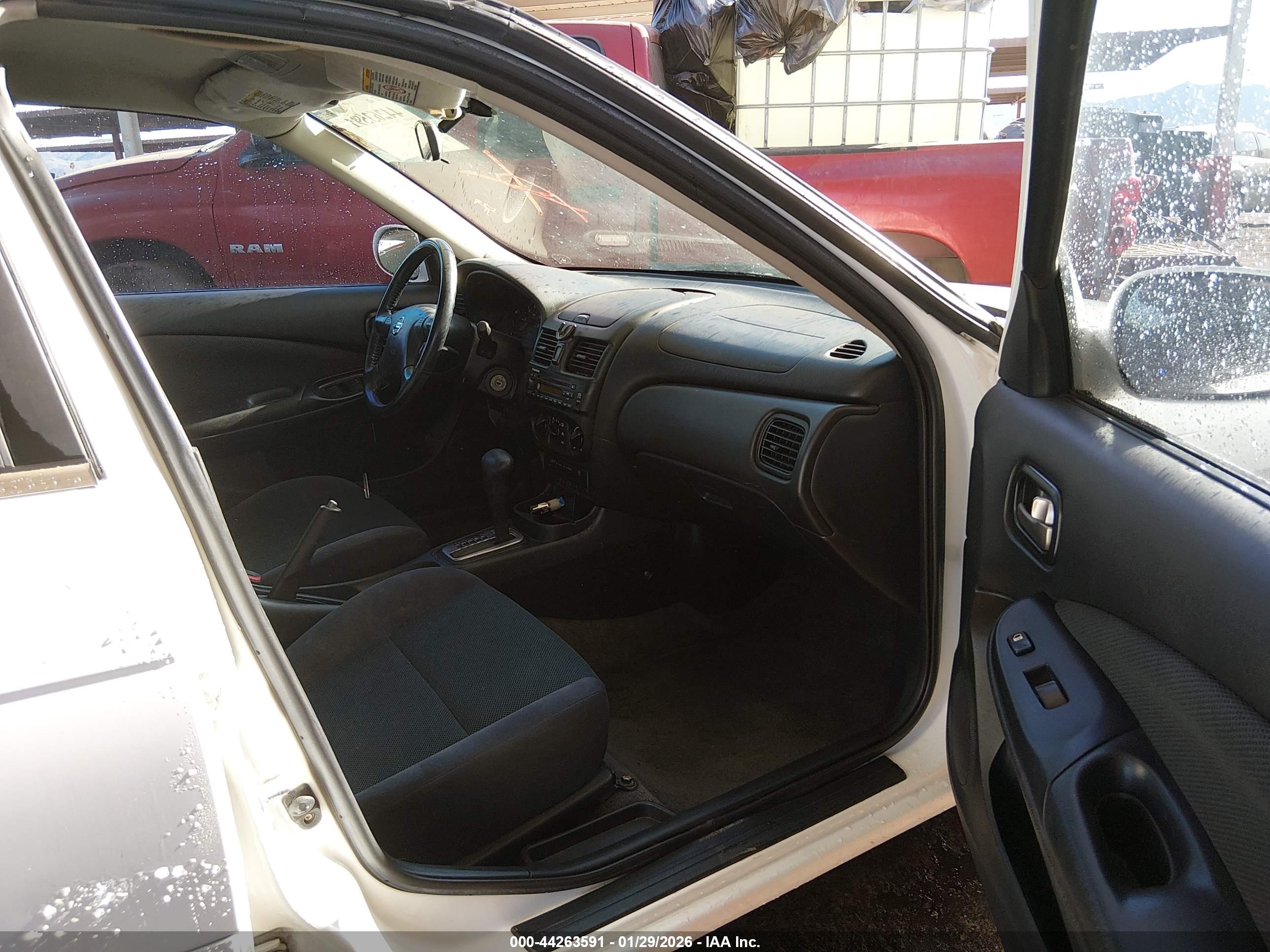 NISSAN SENTRA image 5