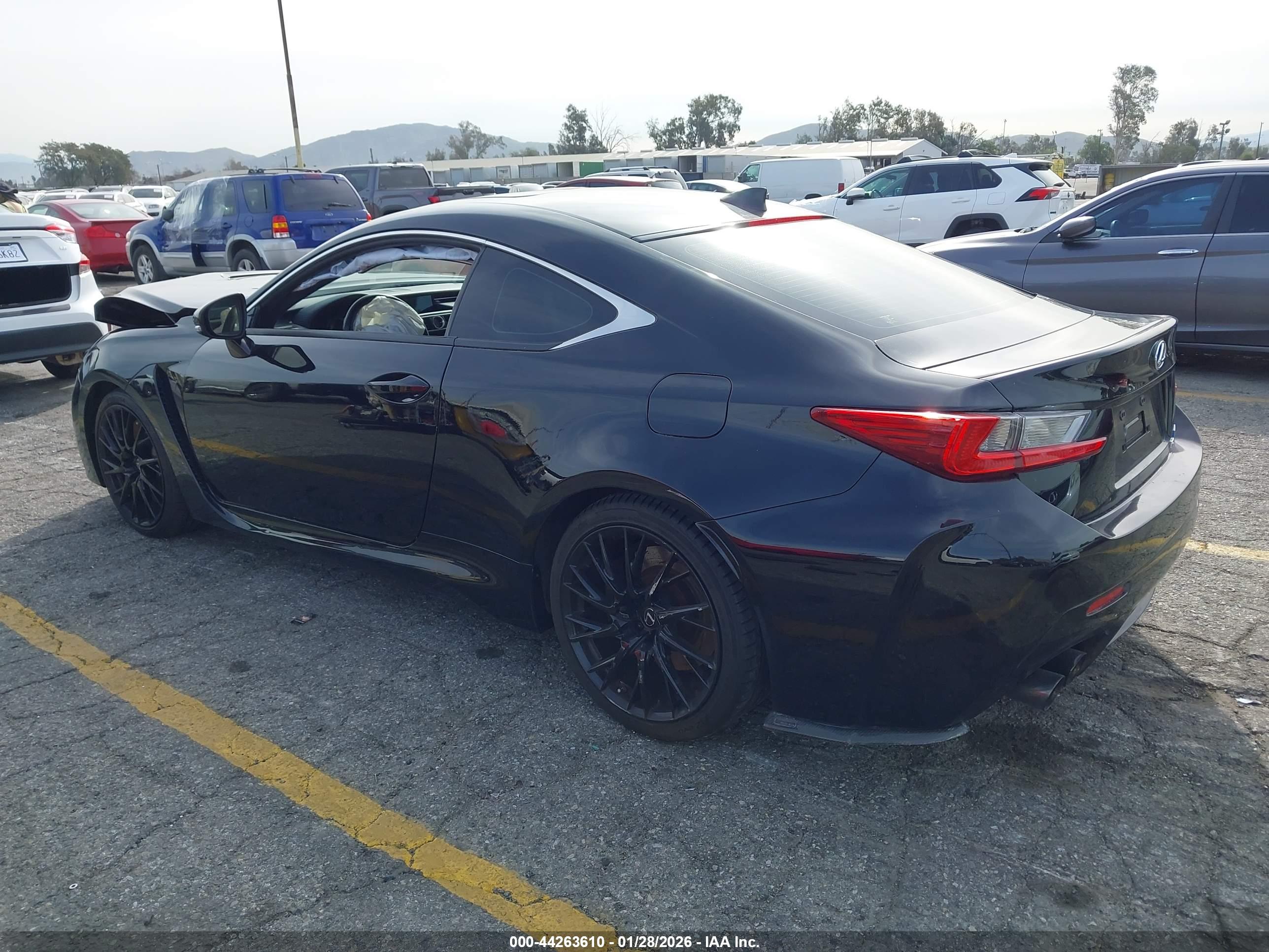 LEXUS RC image 3