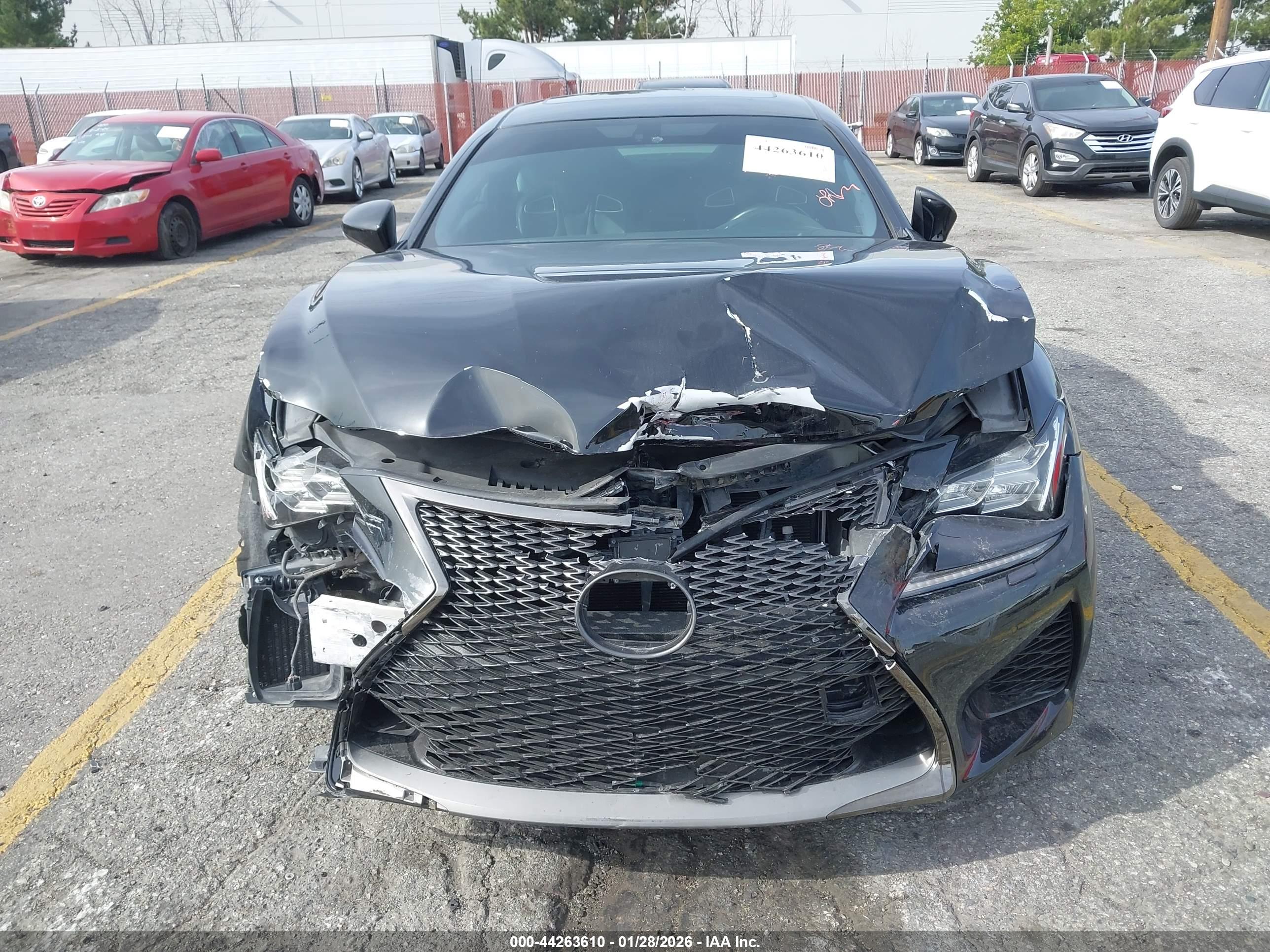 LEXUS RC image 6