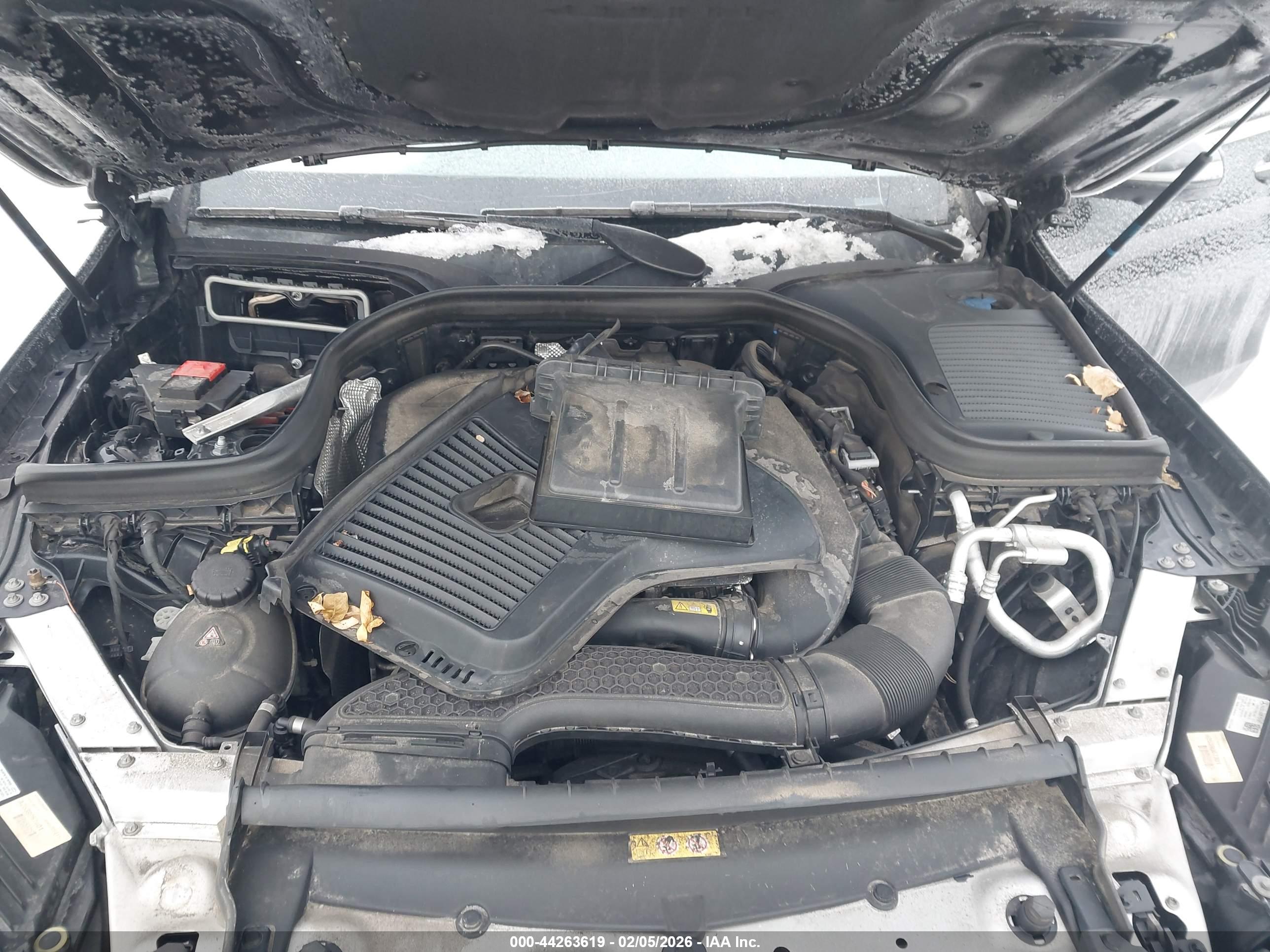 MERCEDES-BENZ GLC image 10