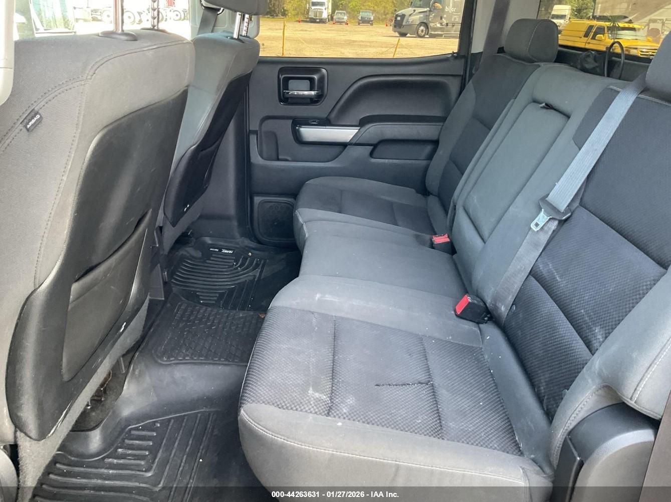 CHEVROLET SILVERADO image 11