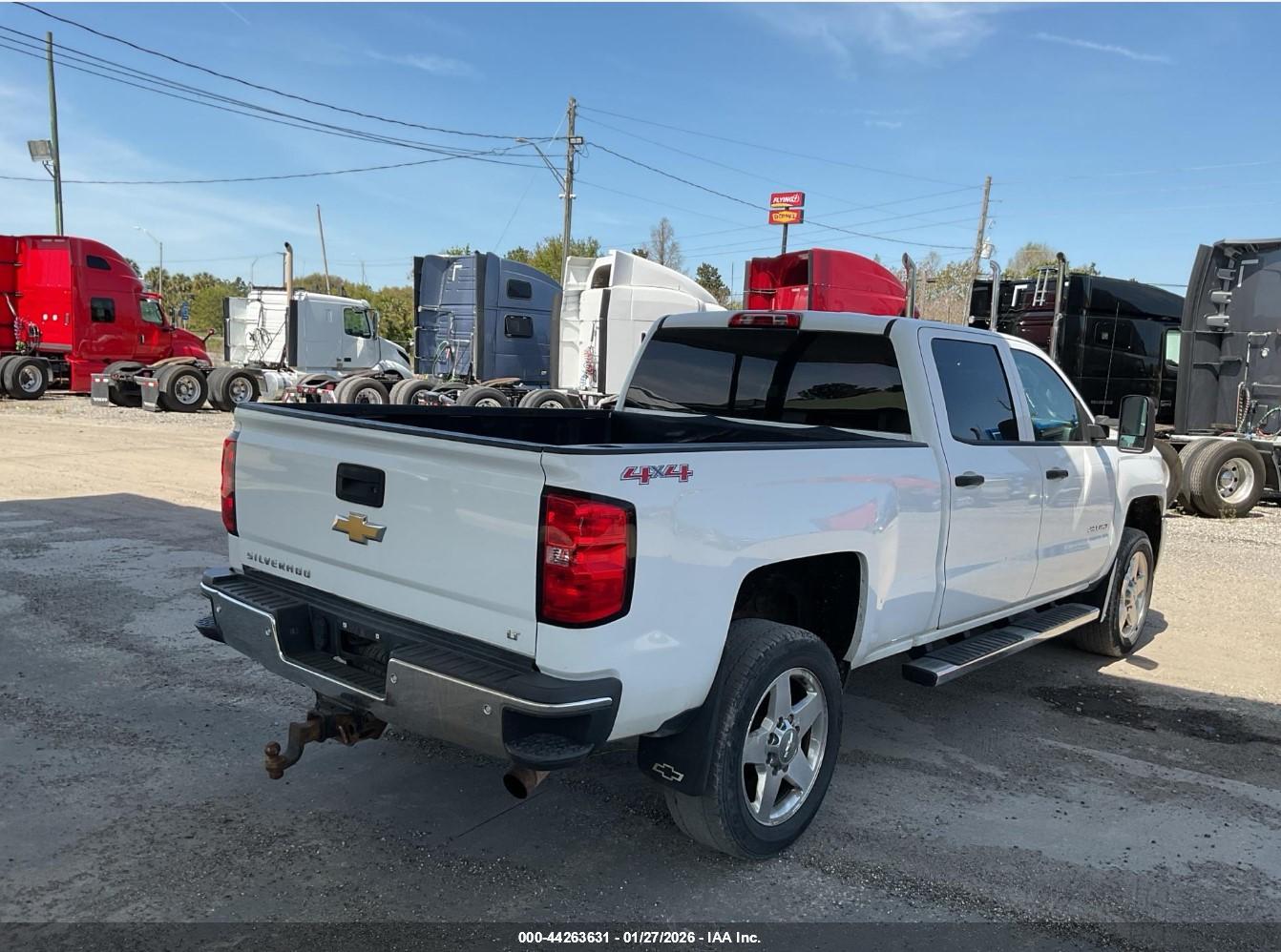 CHEVROLET SILVERADO image 8