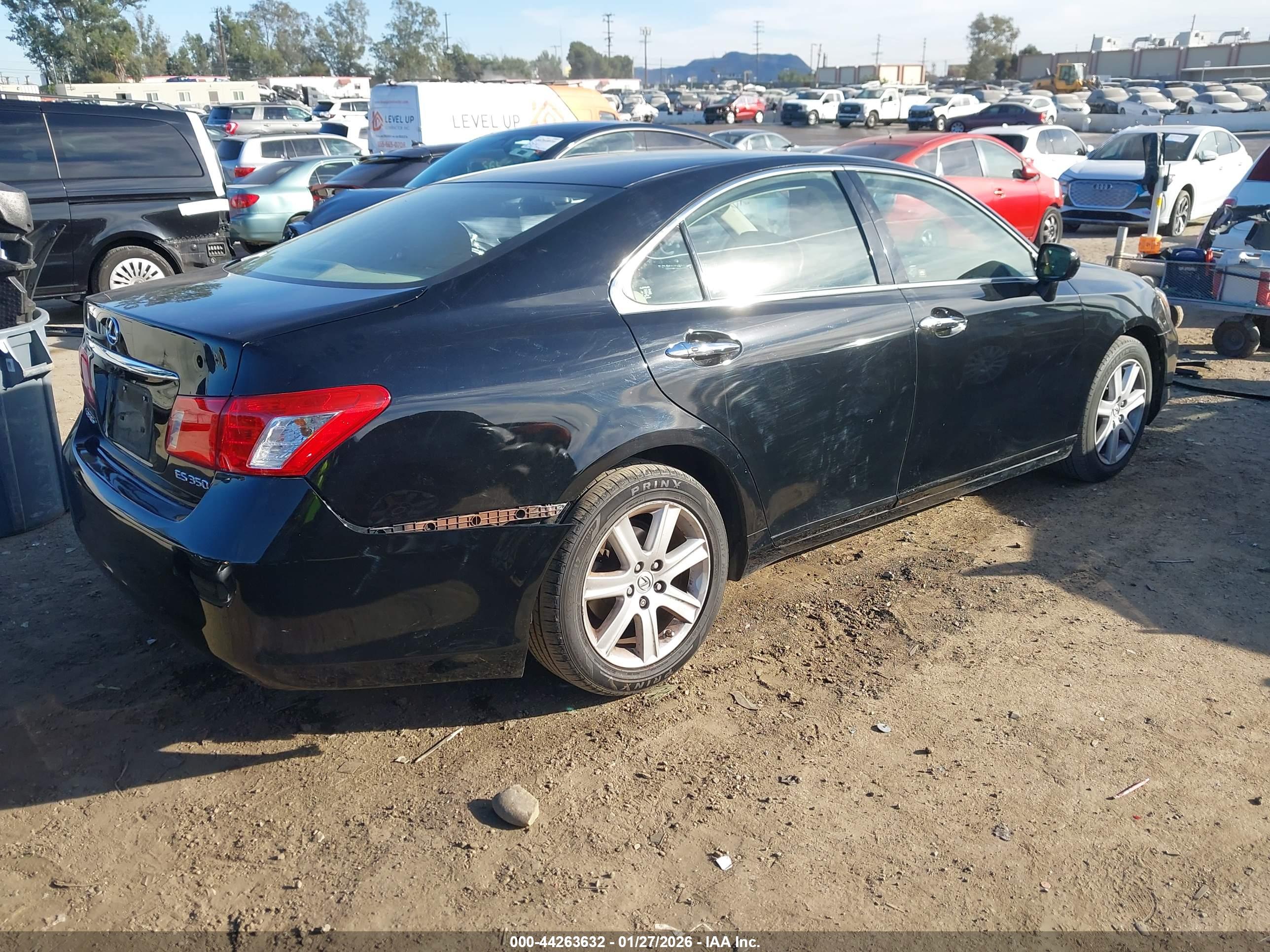 LEXUS ES image 4