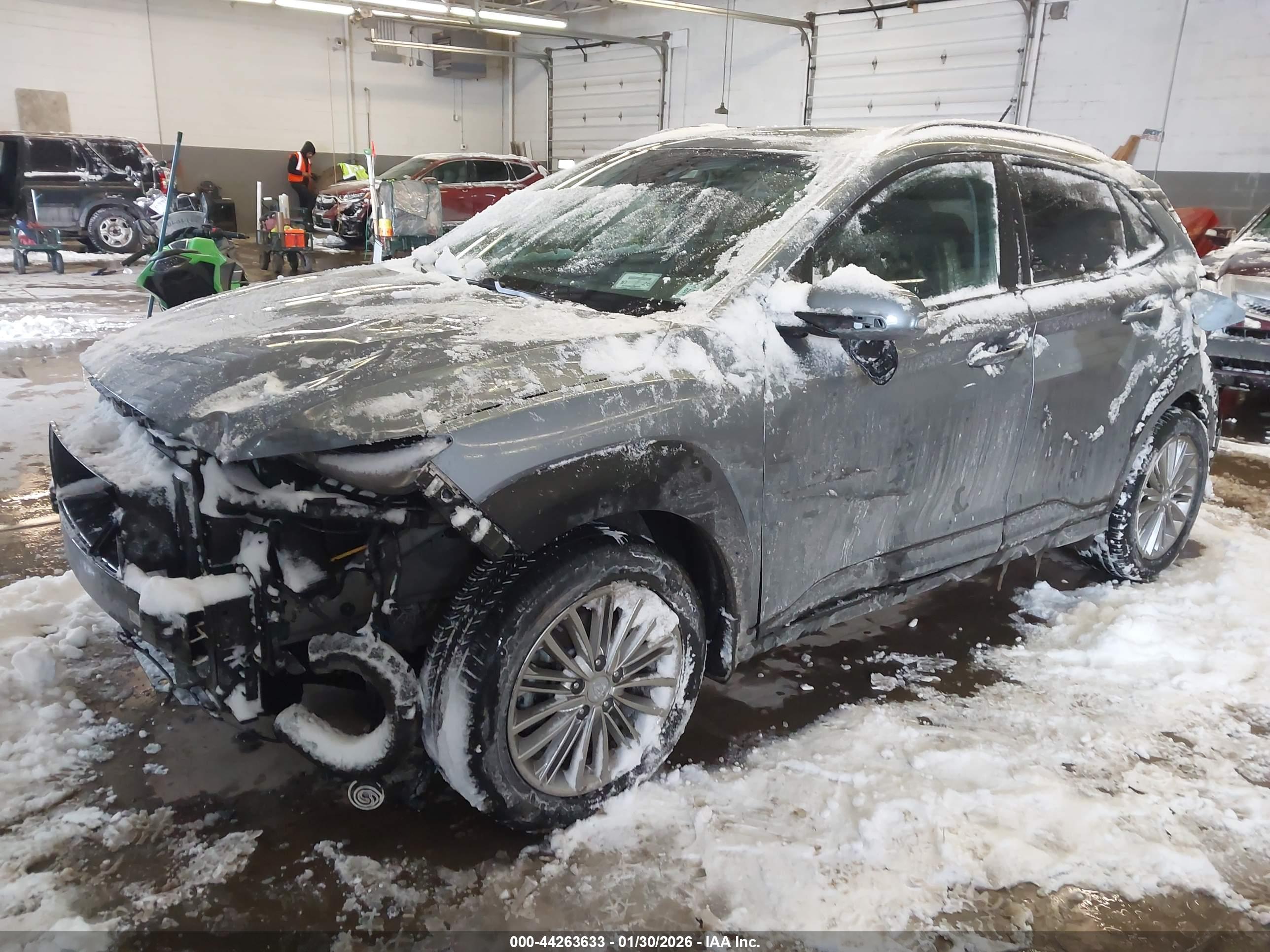 HYUNDAI KONA image 2