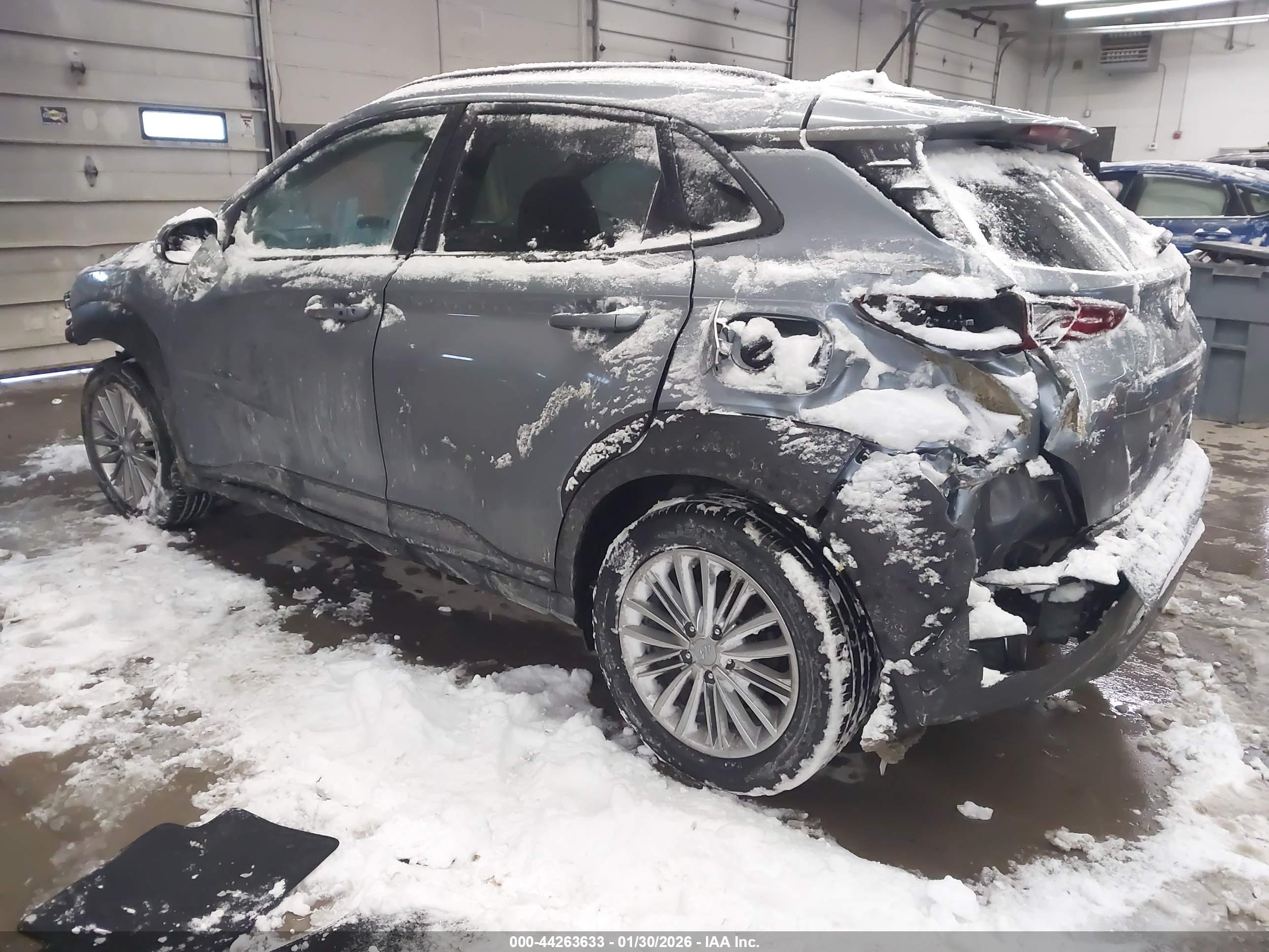 HYUNDAI KONA image 3