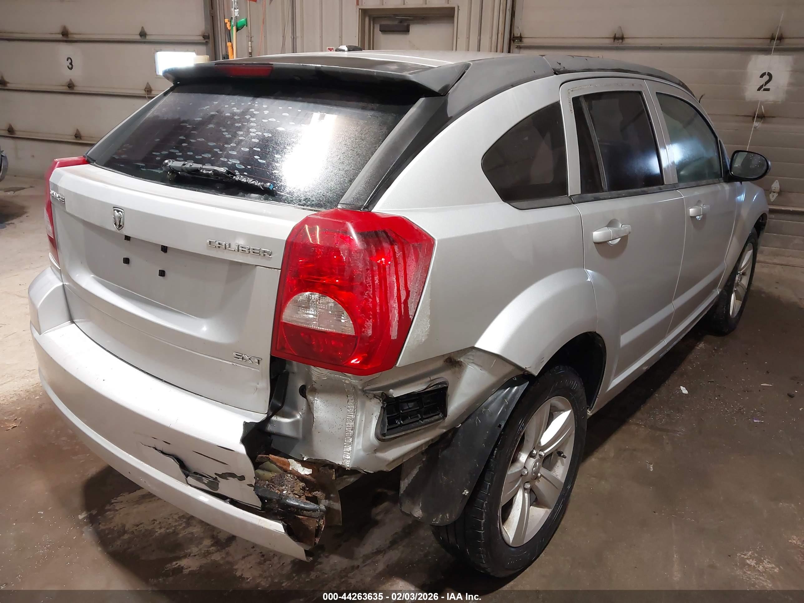 DODGE CALIBER image 4