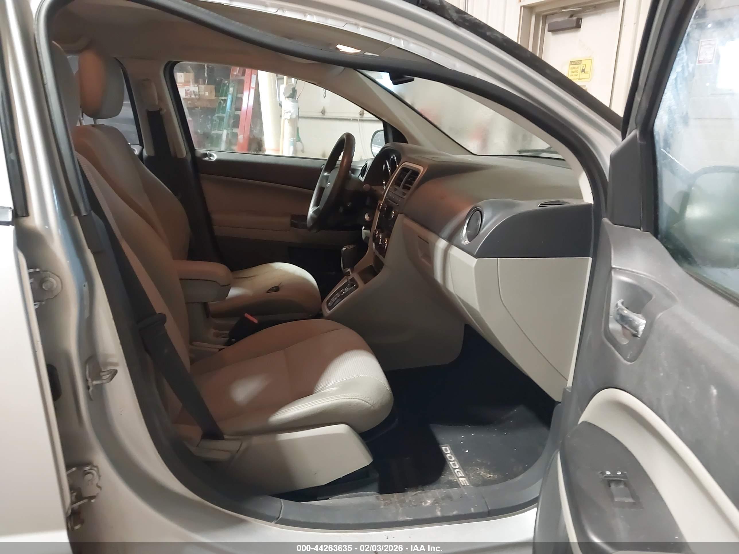 DODGE CALIBER image 5