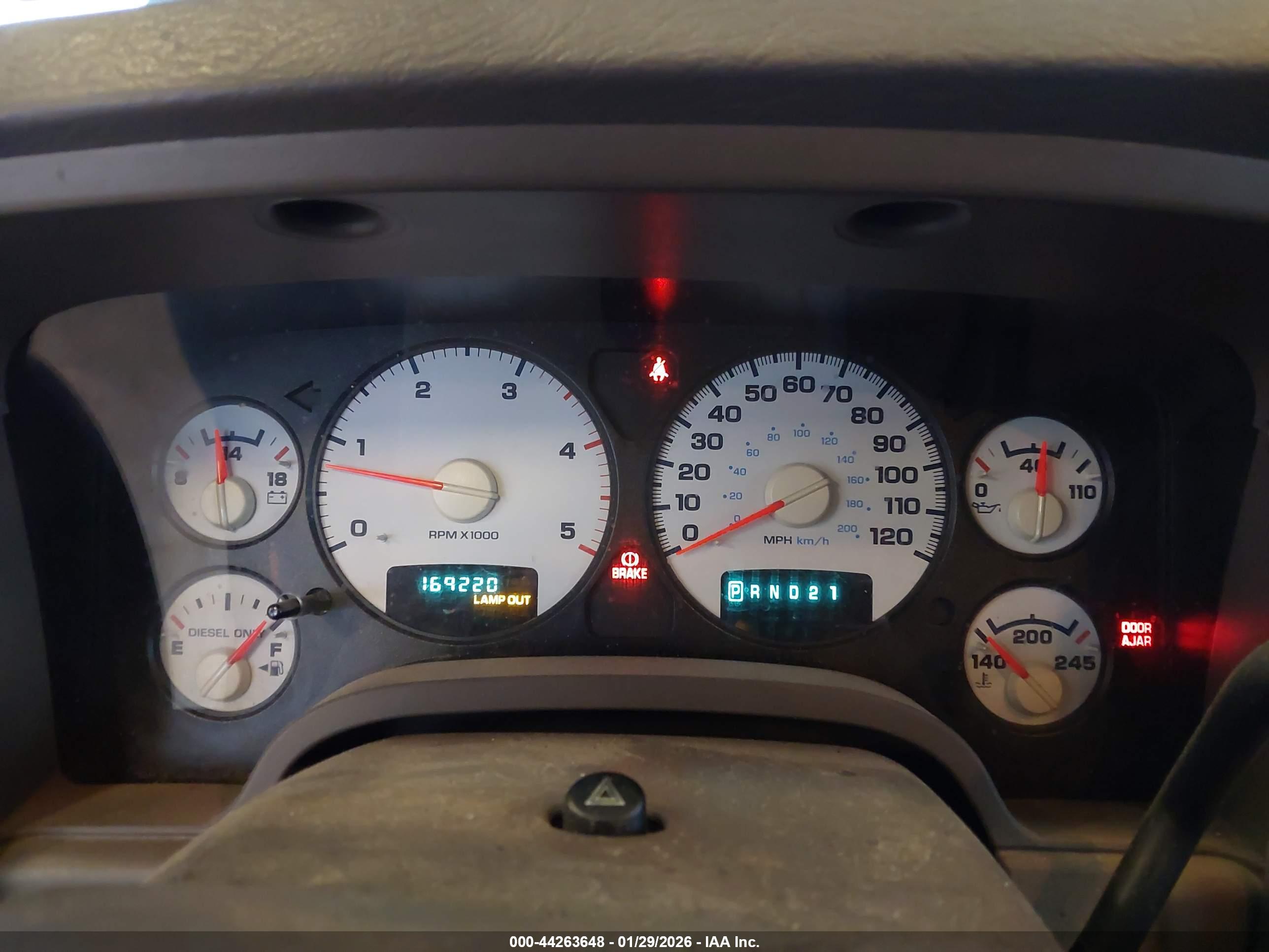 DODGE RAM image 7