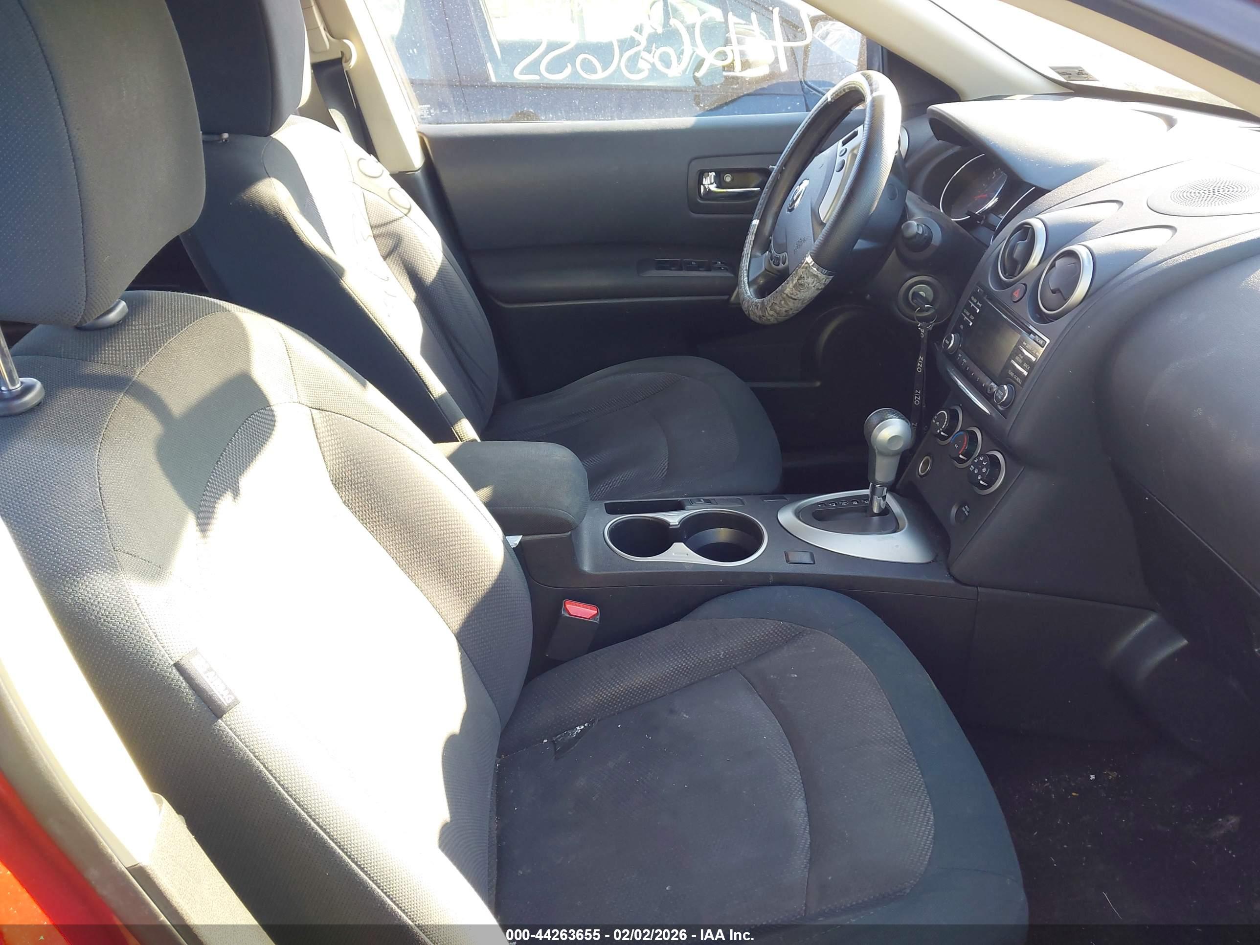 NISSAN ROGUE image 5
