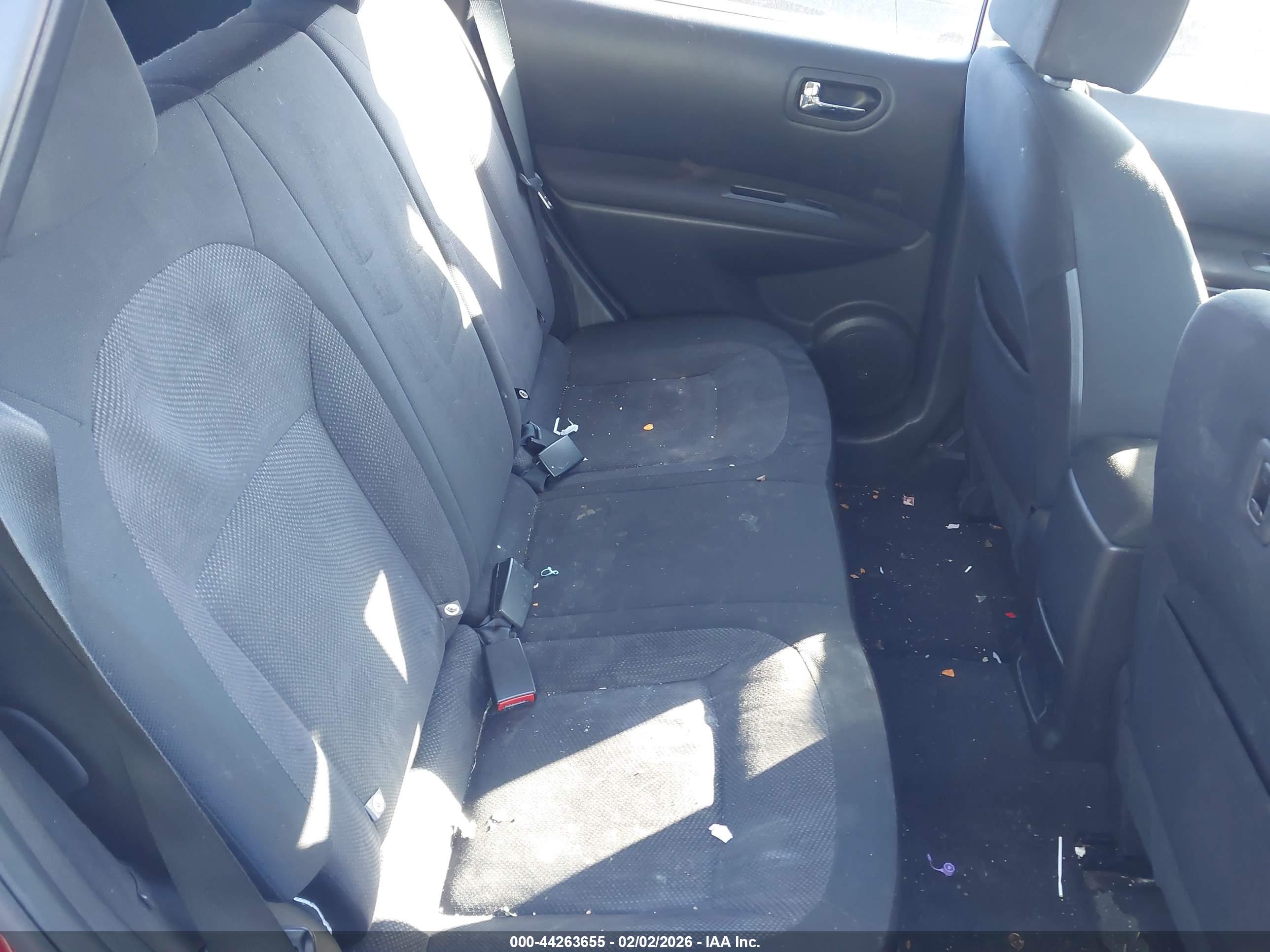 NISSAN ROGUE image 8