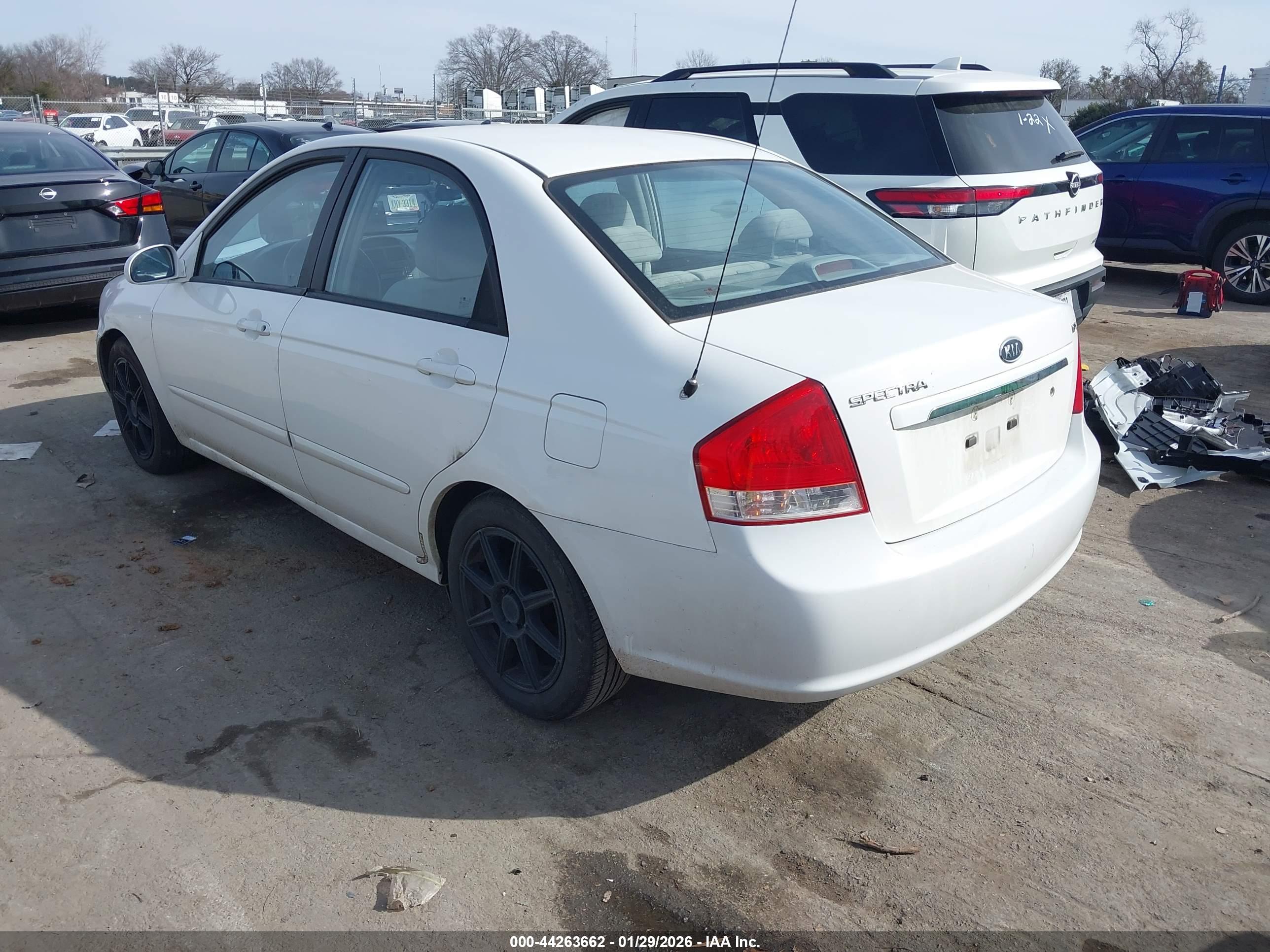 KIA SPECTRA image 3