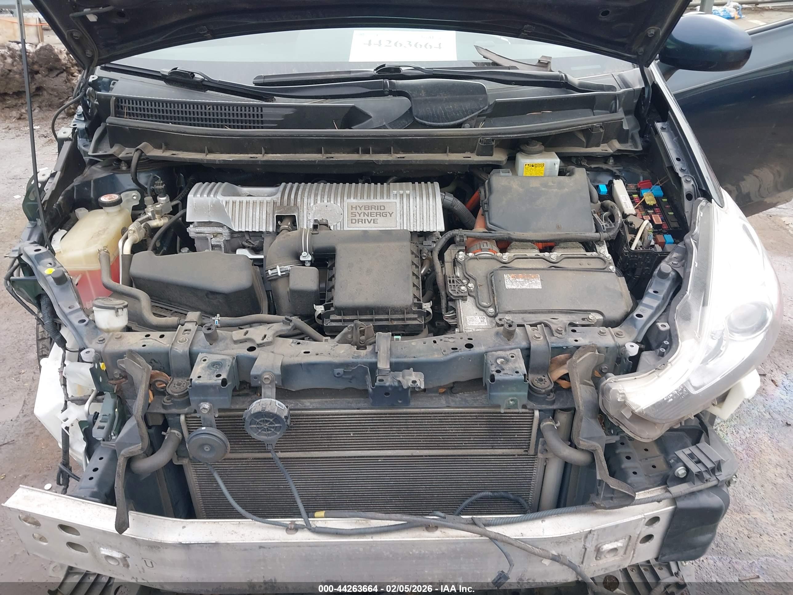 TOYOTA PRIUS image 10