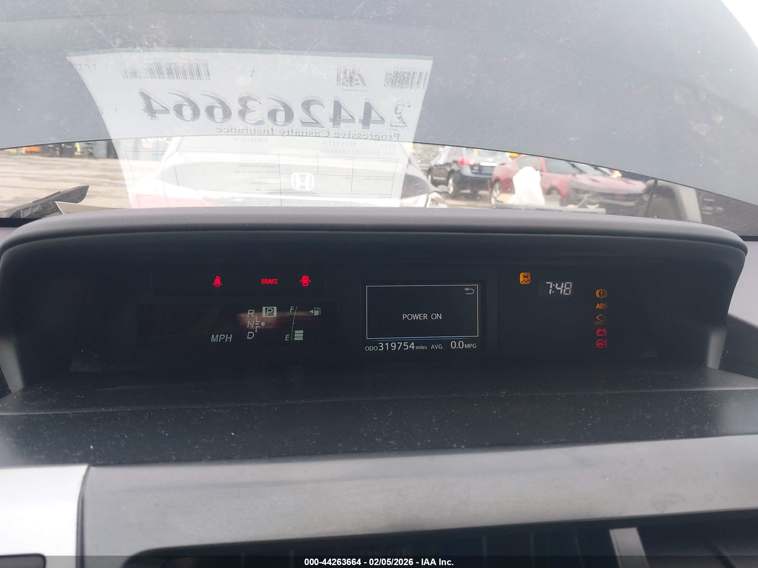 TOYOTA PRIUS image 7