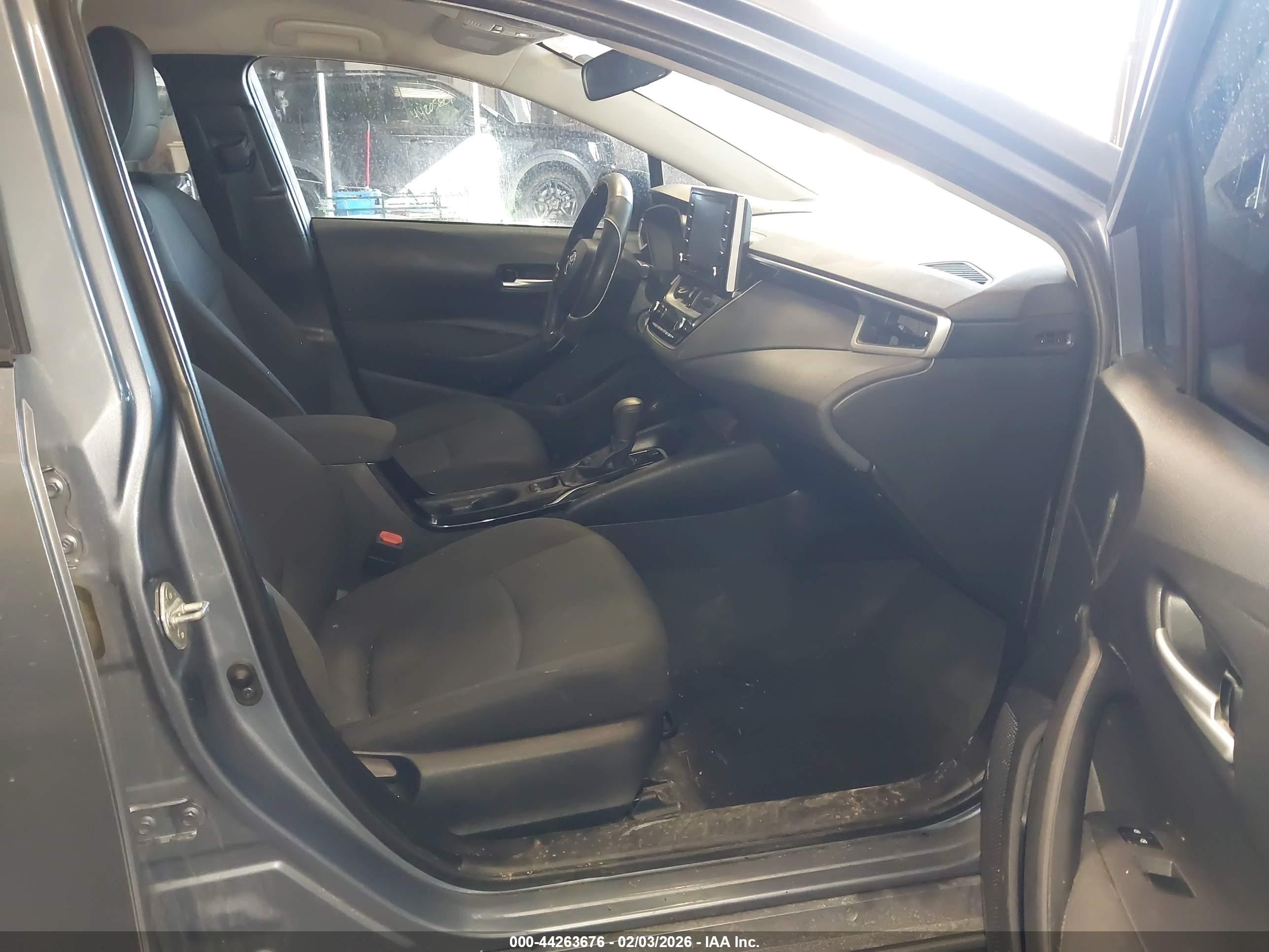 TOYOTA COROLLA image 5
